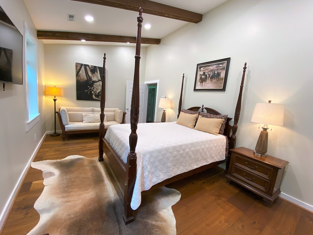 Barn Haven at Leatherwood Mountains