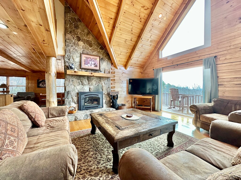 Livin The Dream at Leatherwood Mountains