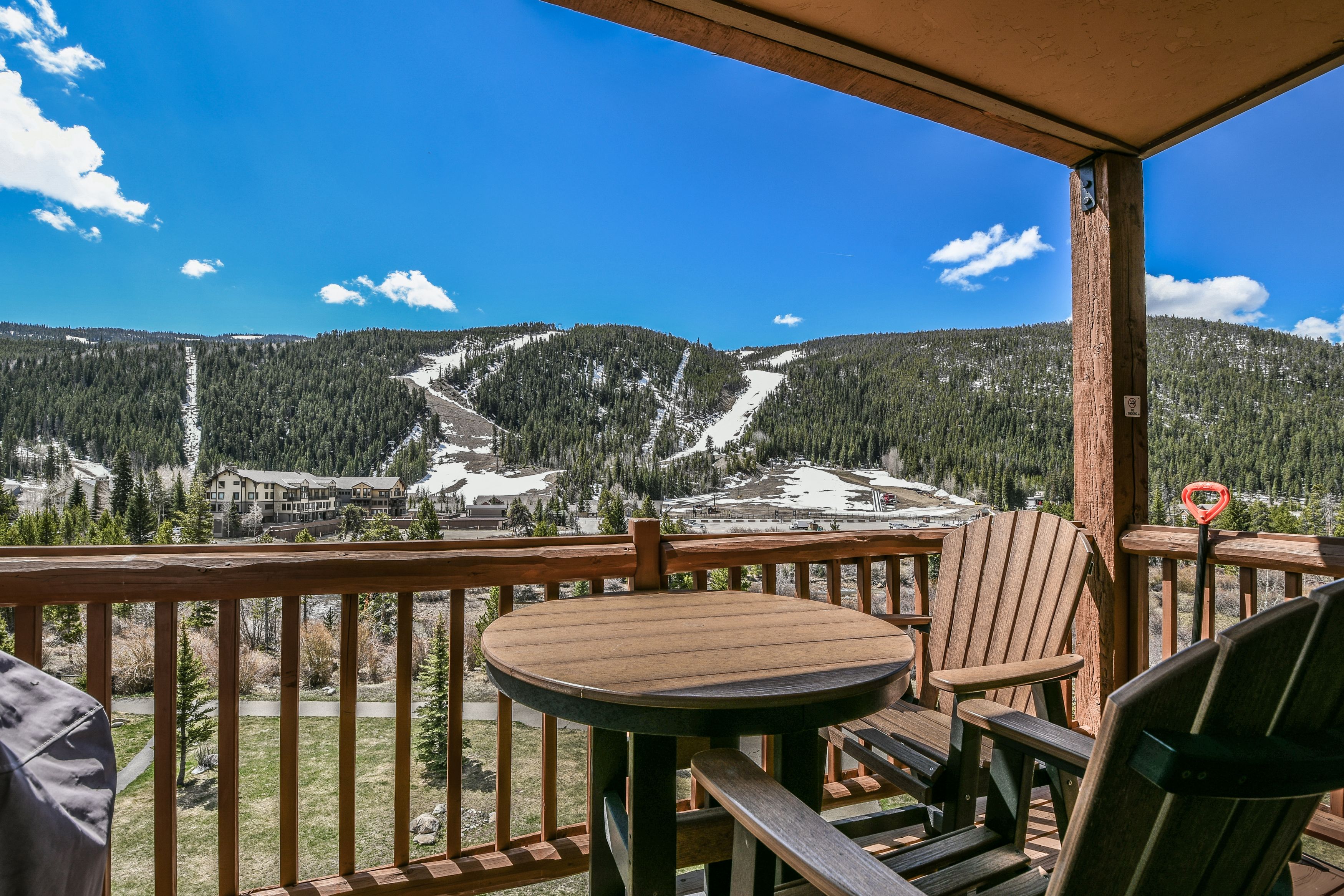 Spectacular mountain view from the balcony