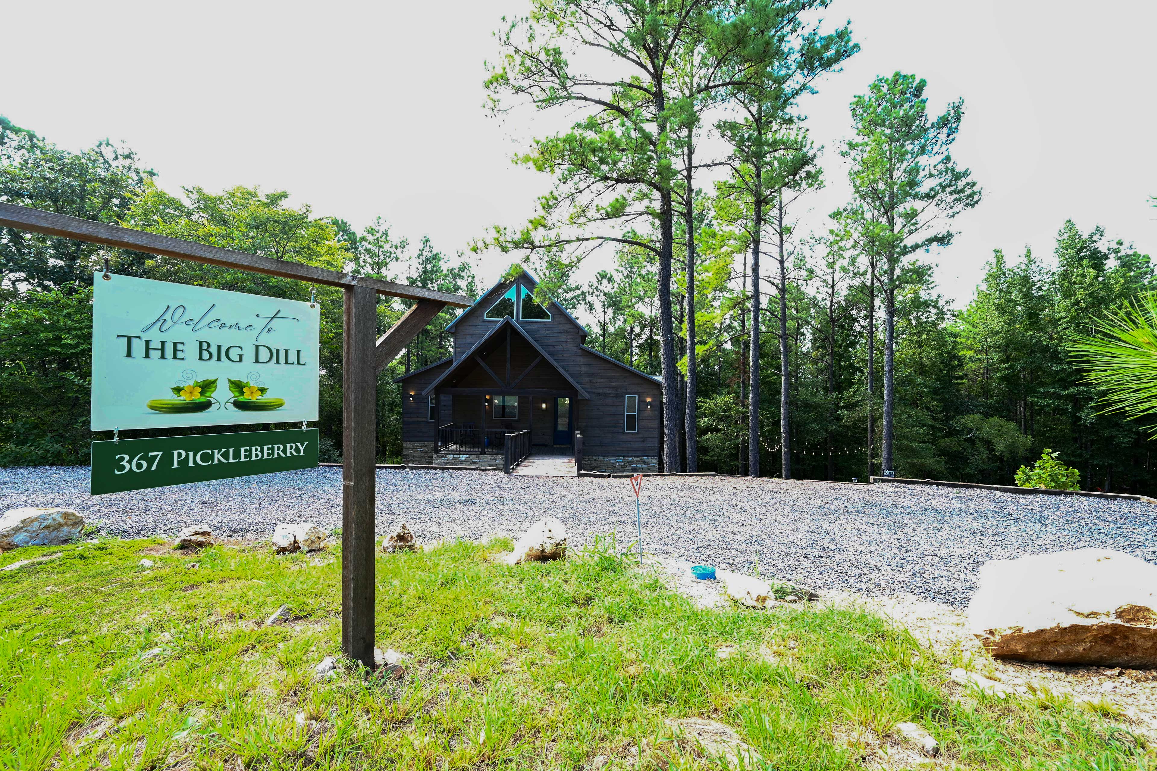 Property Image 1 - Cozy Cabin w/ Hot Tub ~ 5 Mi to Broken Bow Lake