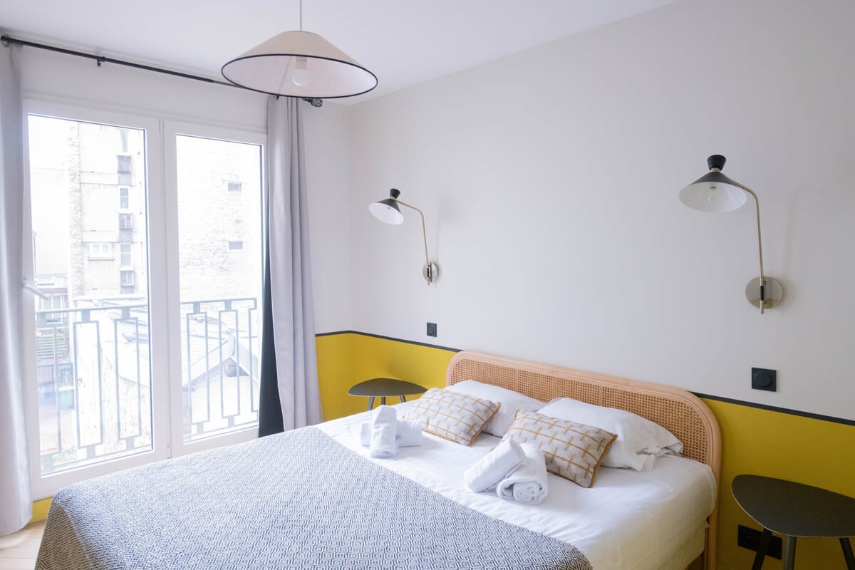 Property Image 2 - Stylish 3BD for 10 guests next to Invalides!