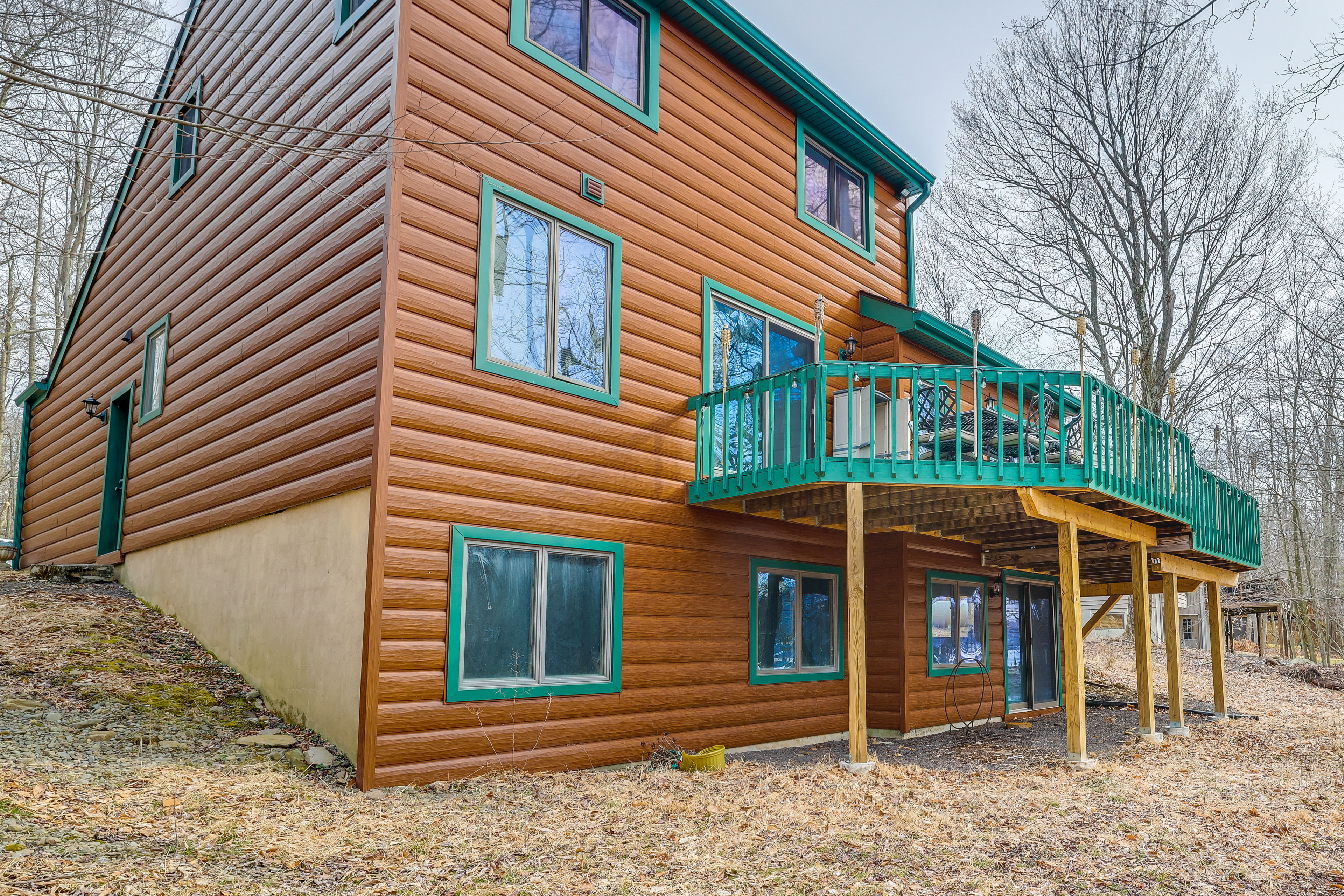 Lovely Poconos Cabin w/ Resort Amenities!