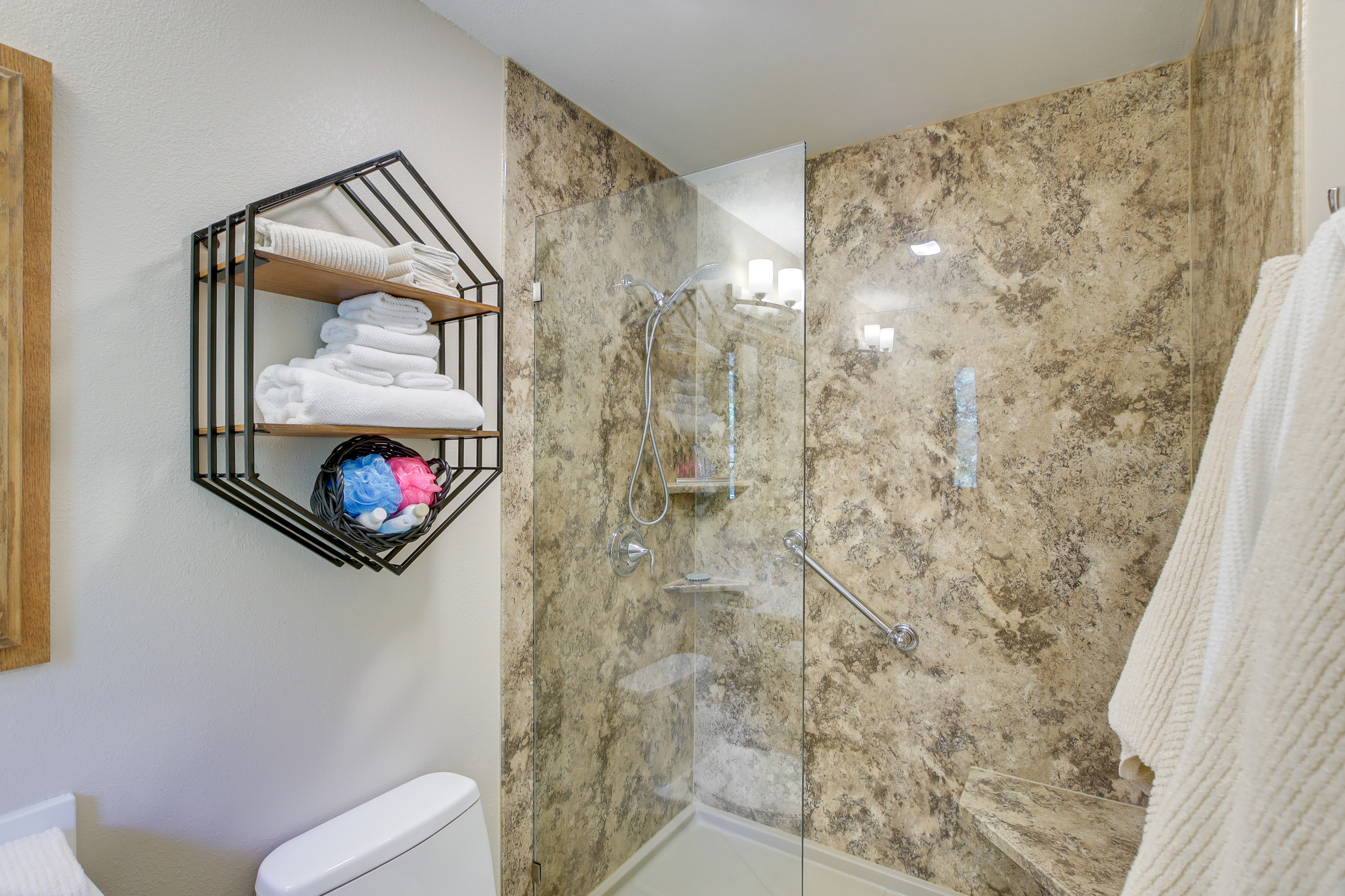 Secluded Wautoma Home w/ Fire Pit!