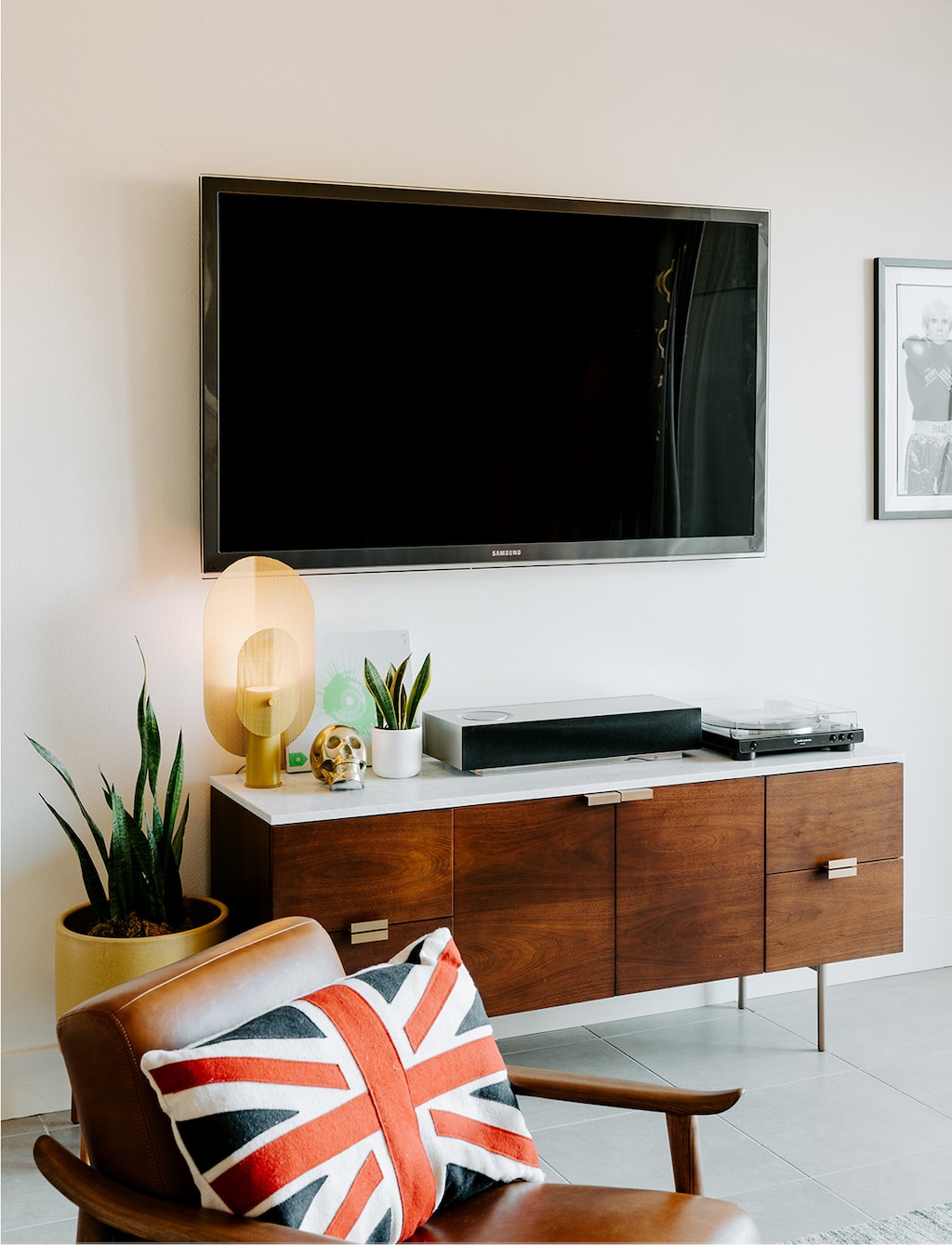 K1035- Living Area TV