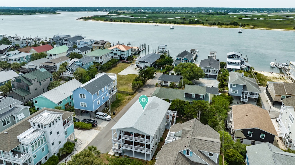 Gray Whale is near the sound too