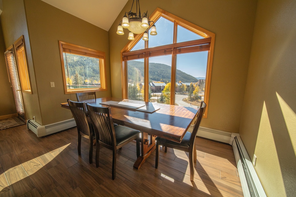 Dine in with views! #fall