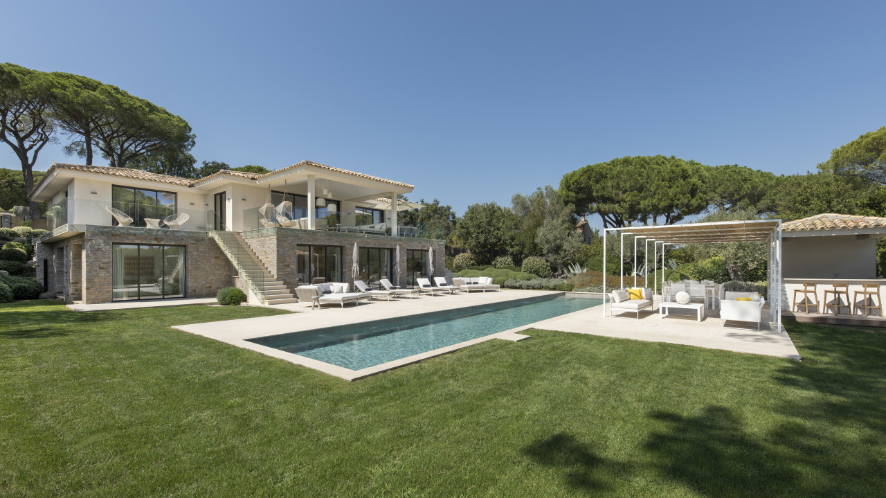 Property Image 1 - Luxury 6 bedroom villa with amazing view of the vineyards and sea