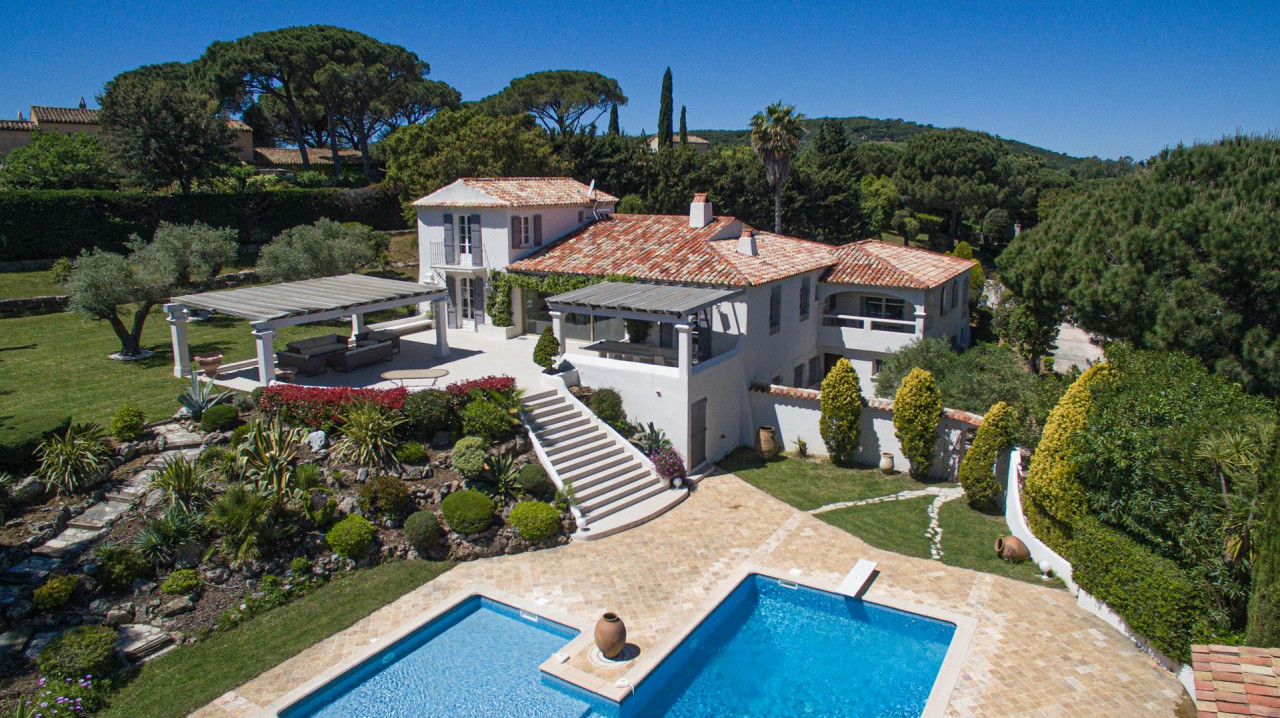 Property Image 1 - Stunning 6 bedroom property situated 5 minutes from the Pampelonne beach 
