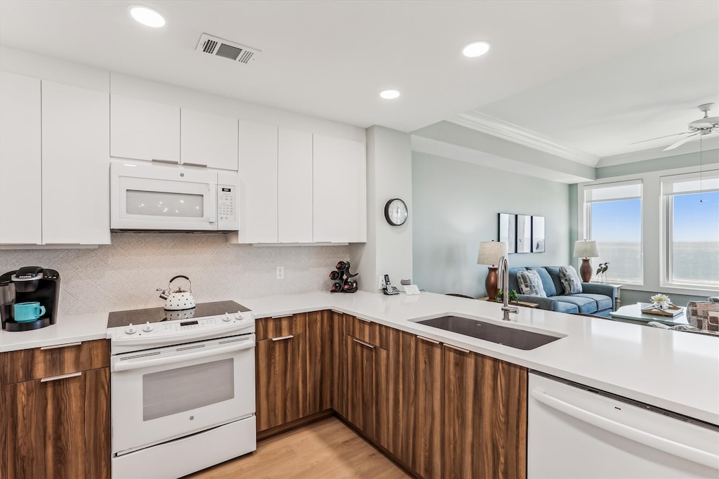 Renovated and Fully Equipped Kitchen at 3504 SeaCrest
