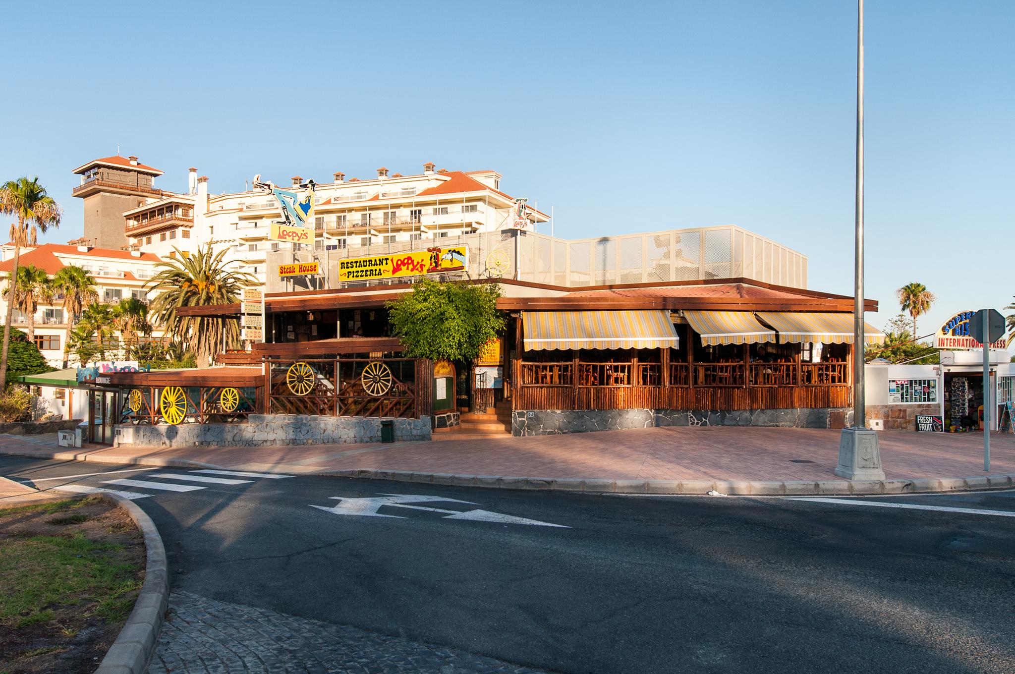 Exterior: Area and facilities