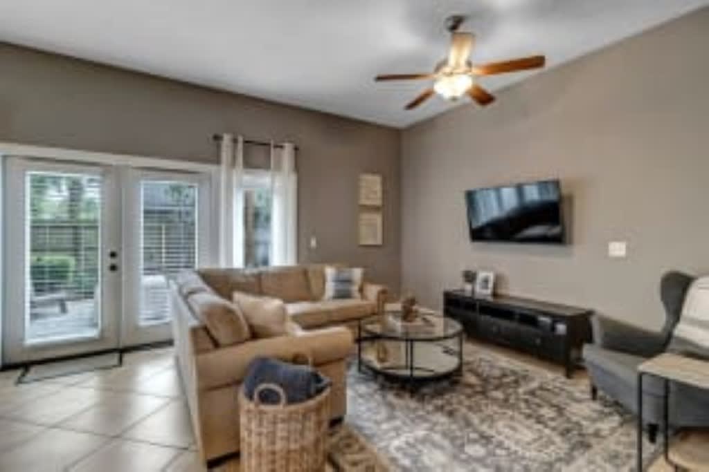 Property Image 2 - Stunning Beach Home with Rooftop Deck!! Property Image 2 - Stunning Beach Home with Rooftop Deck!!