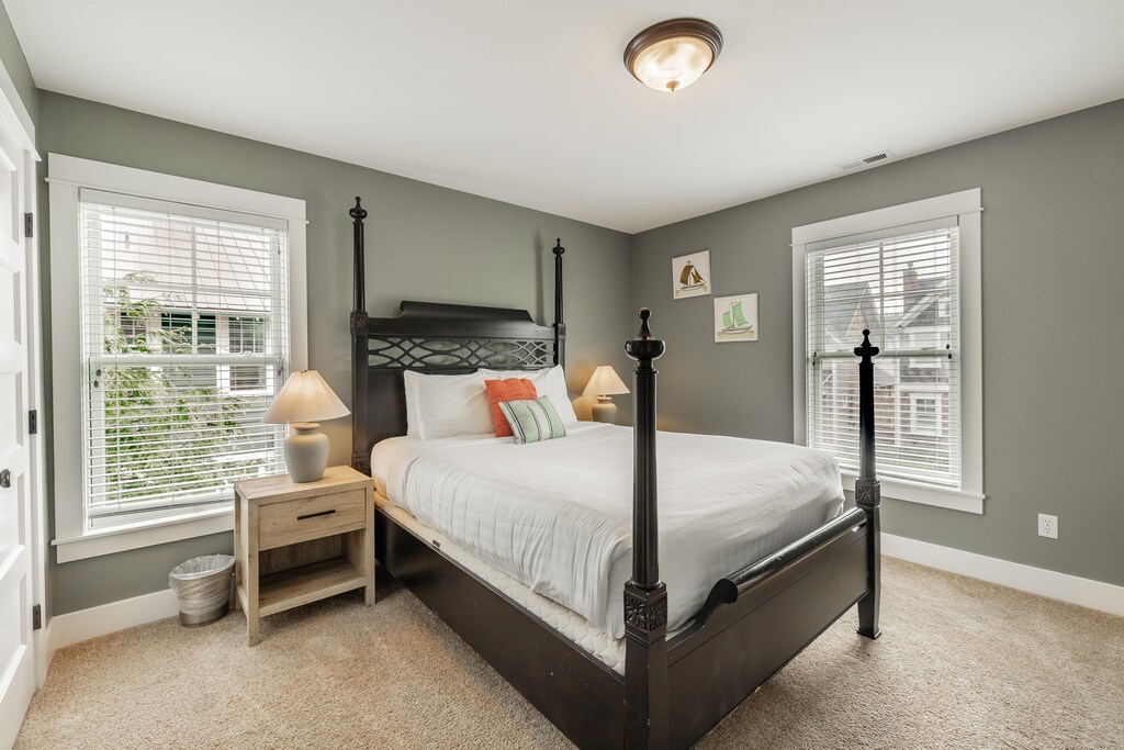 The queen bedroom will have you sleeping like a baby