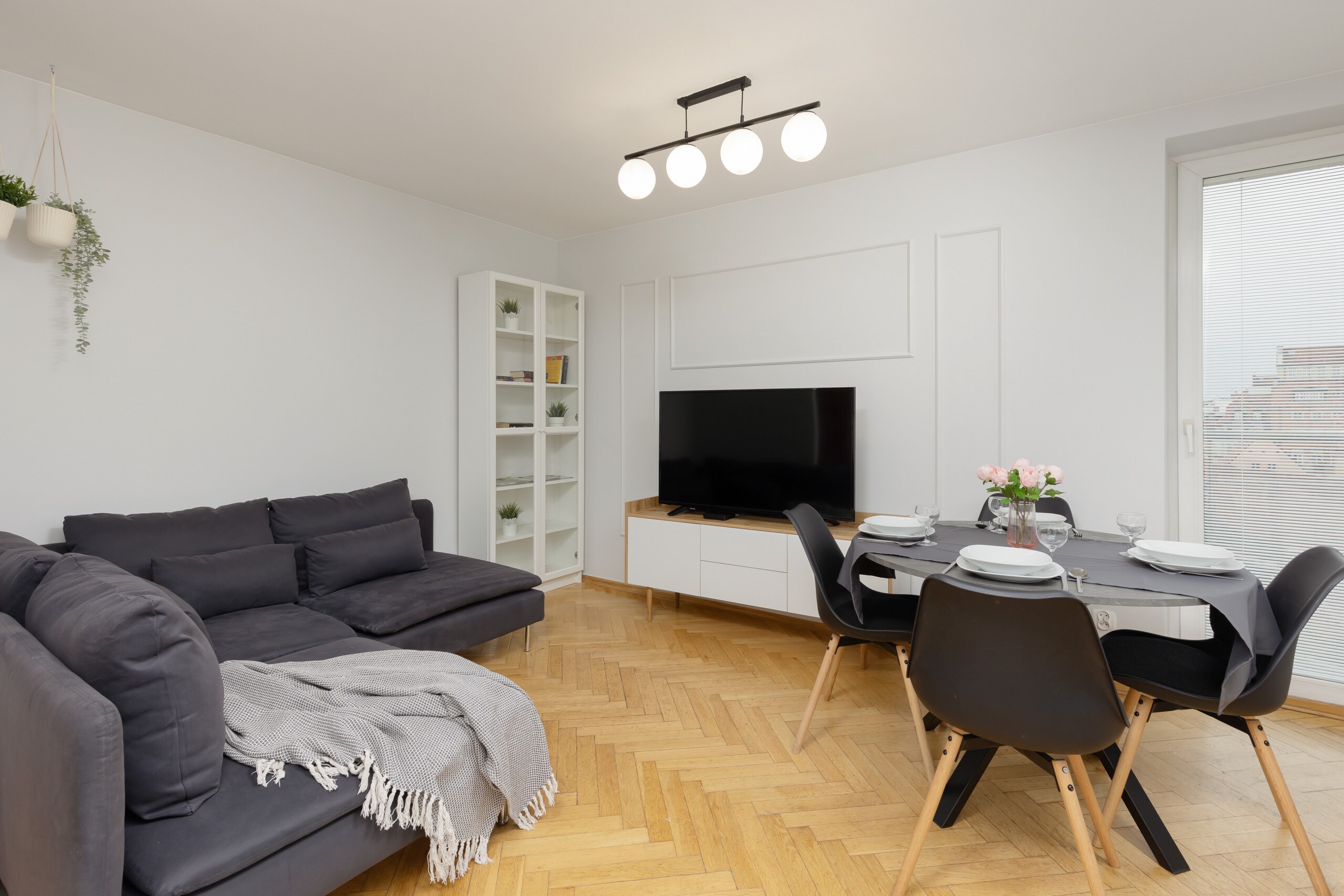 Property Image 1 - High-Tech and Modern Apartment with Two Bedrooms in Old Town Warsaw