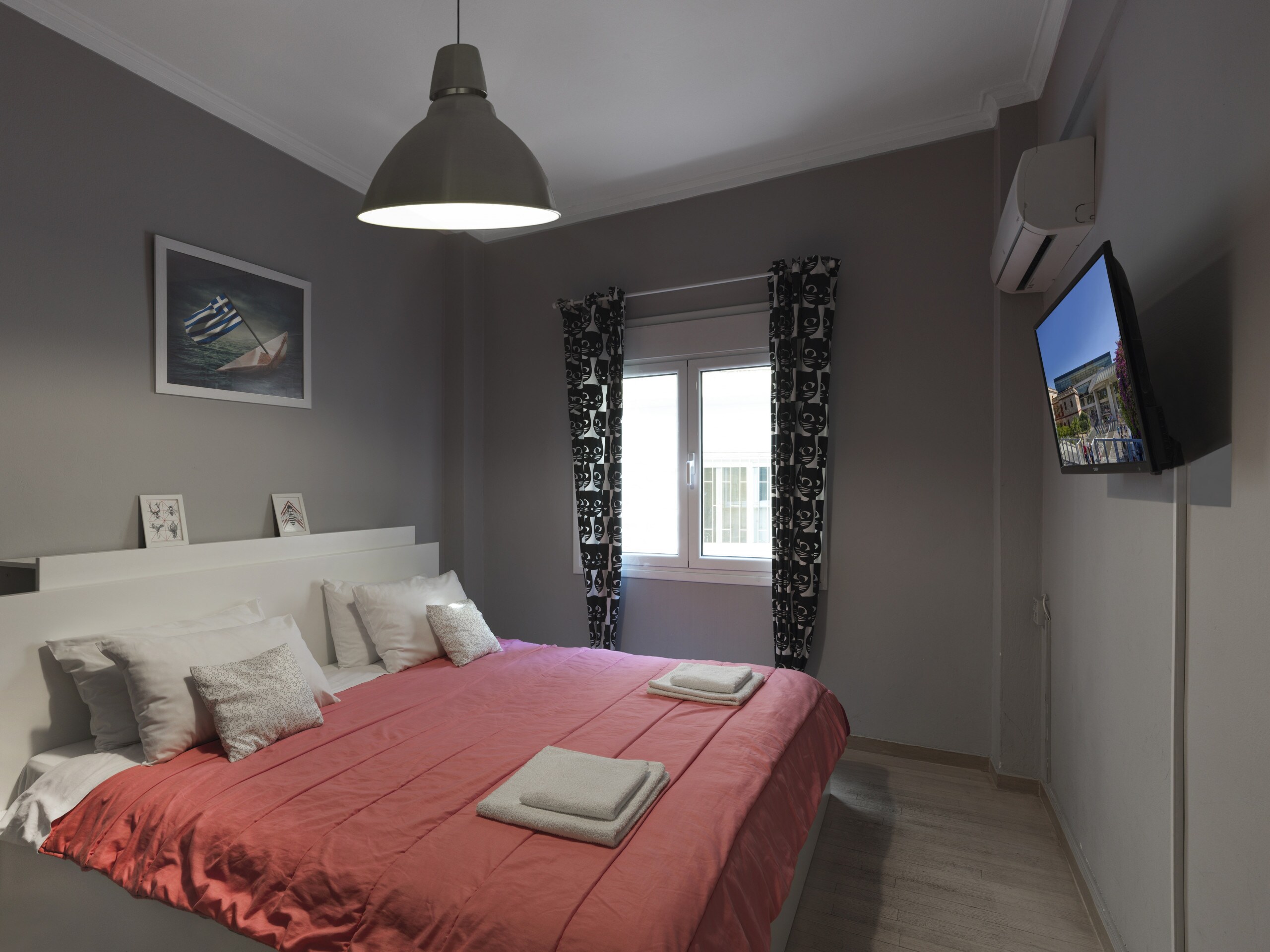 Property Image 2 - Comfortable apartment opposite Acropolis Museum