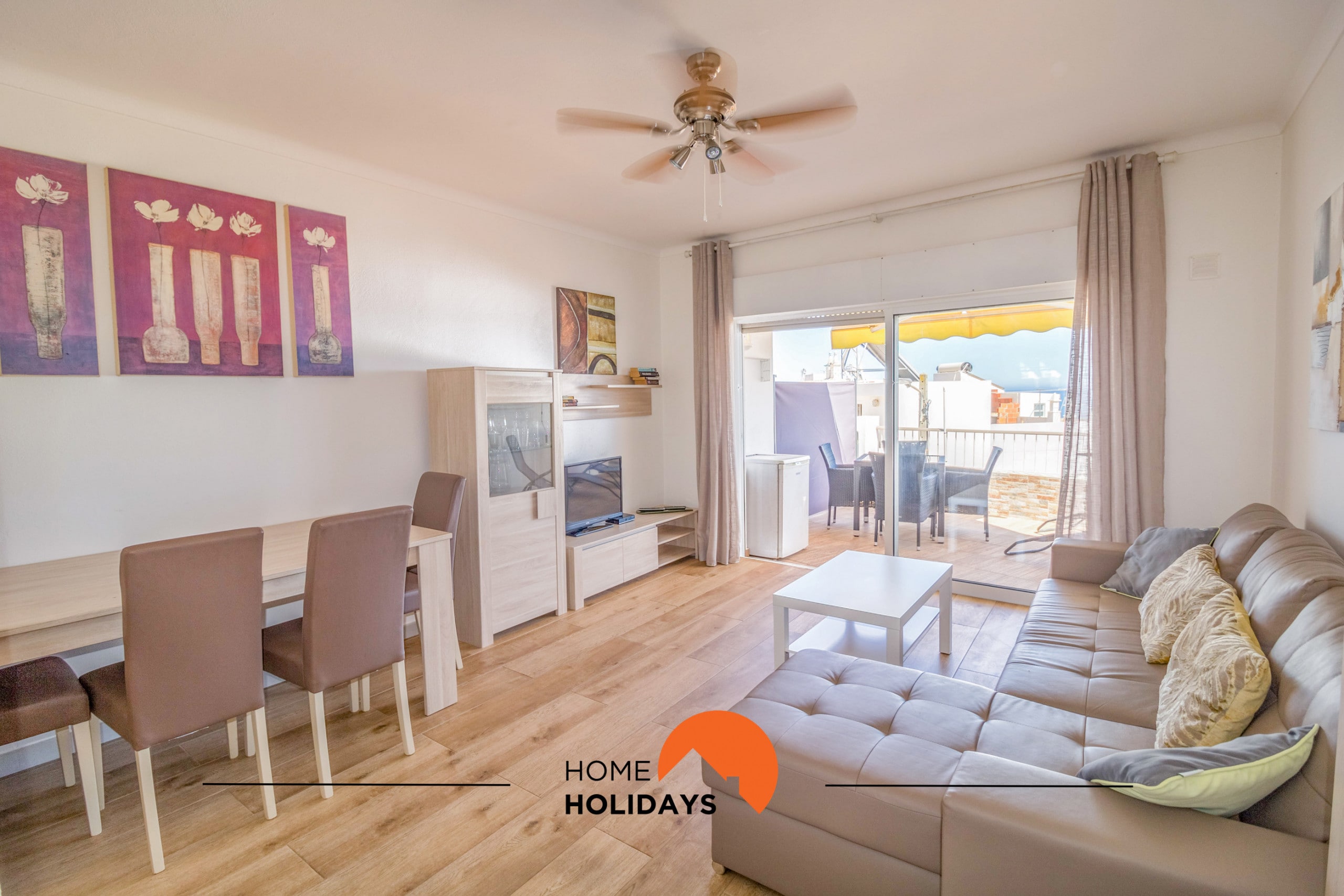 Property Image 1 - Rossio Flat w/ Sea View