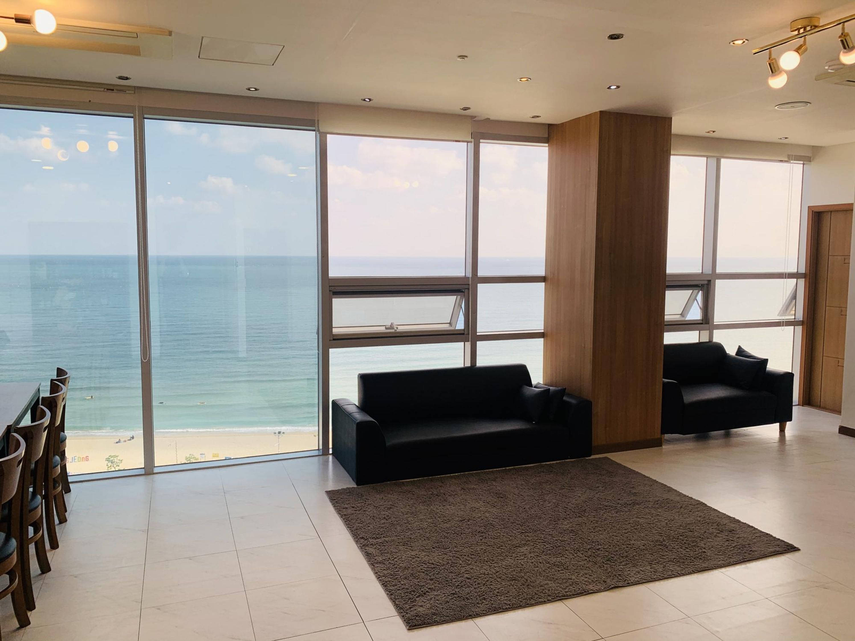 Property Image 1 - Panorama Oceanview home in Busan 9