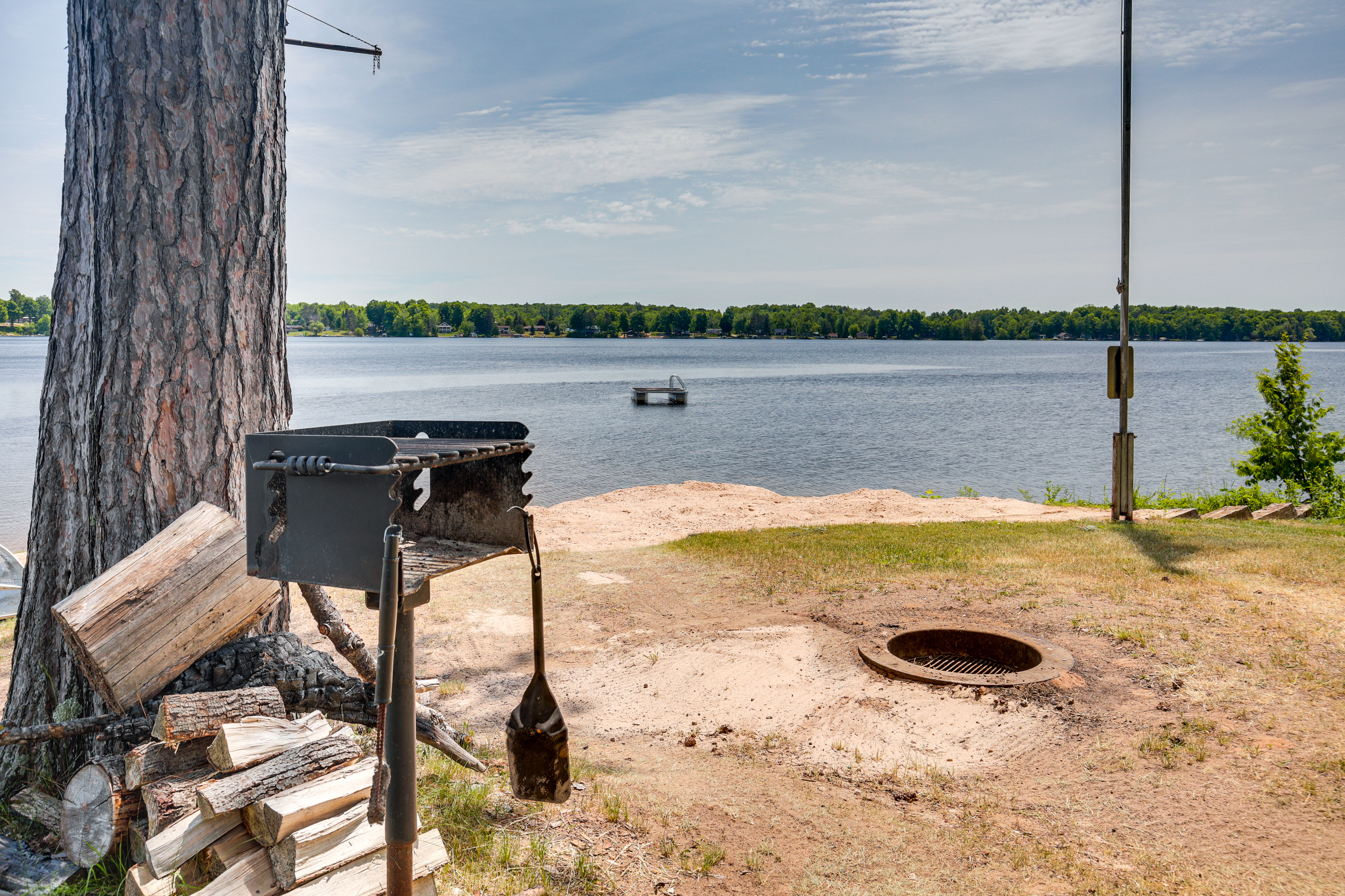 Lakefront Wisconsin Getaway w/ Kayak + Boat Dock!