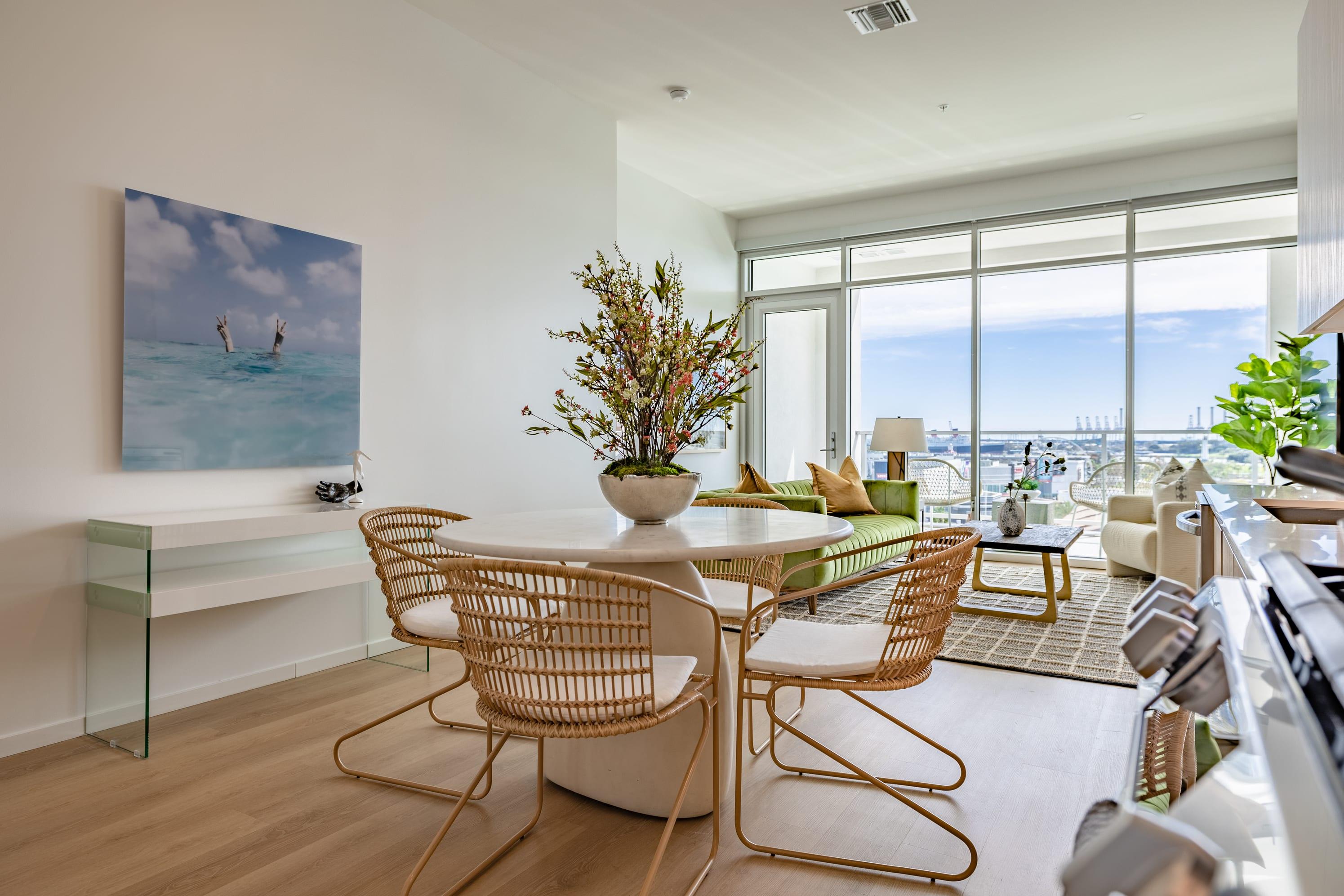 Property Image 2 - @ Property Manager - Sleek Corner | Ocean View