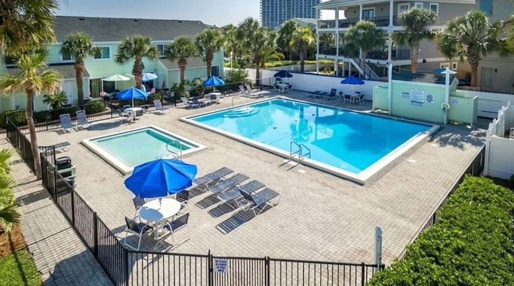 Southbay pool and hot tub