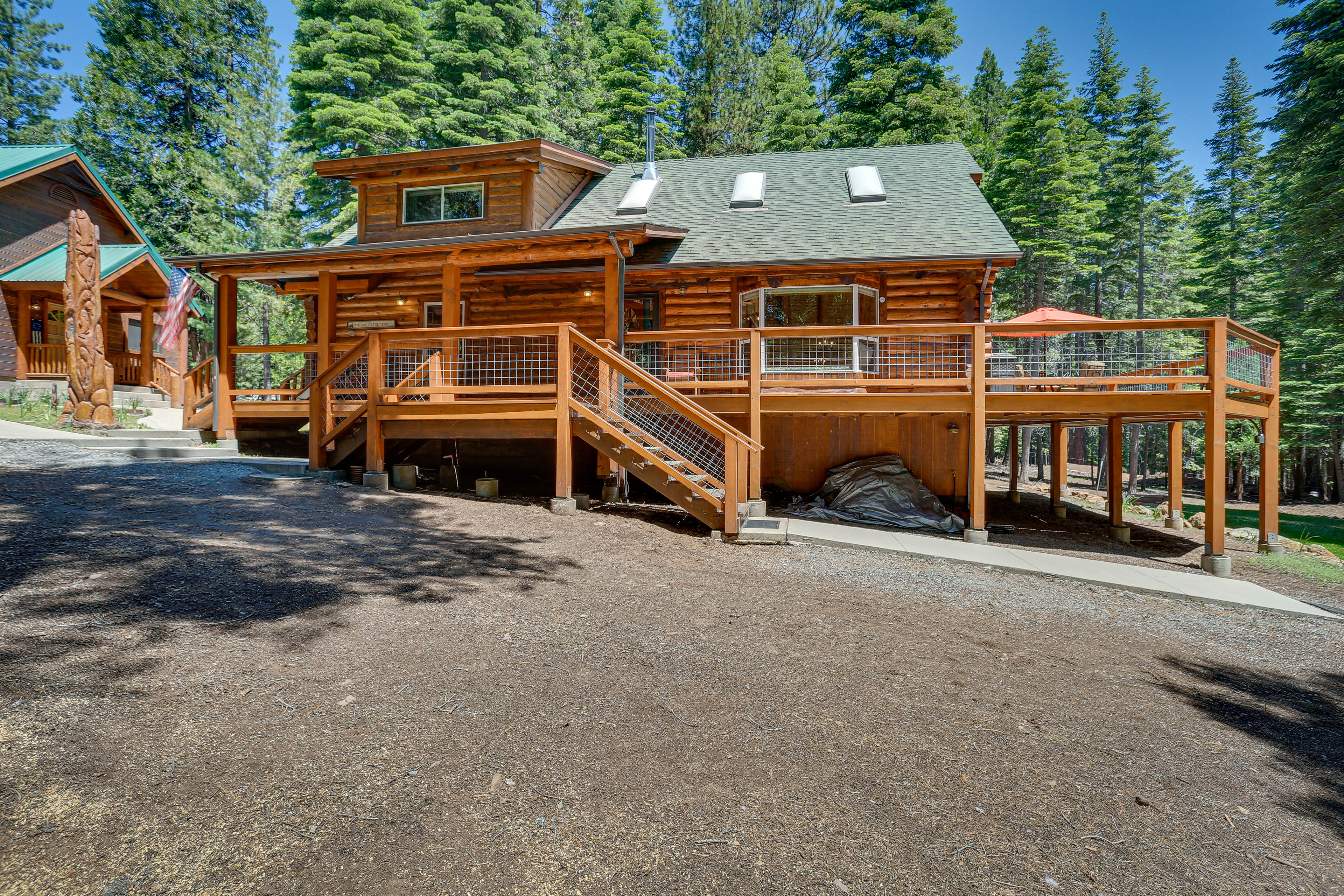 Property Image 2 - Lake Almanor Cabin w/ Deck & Beach Access