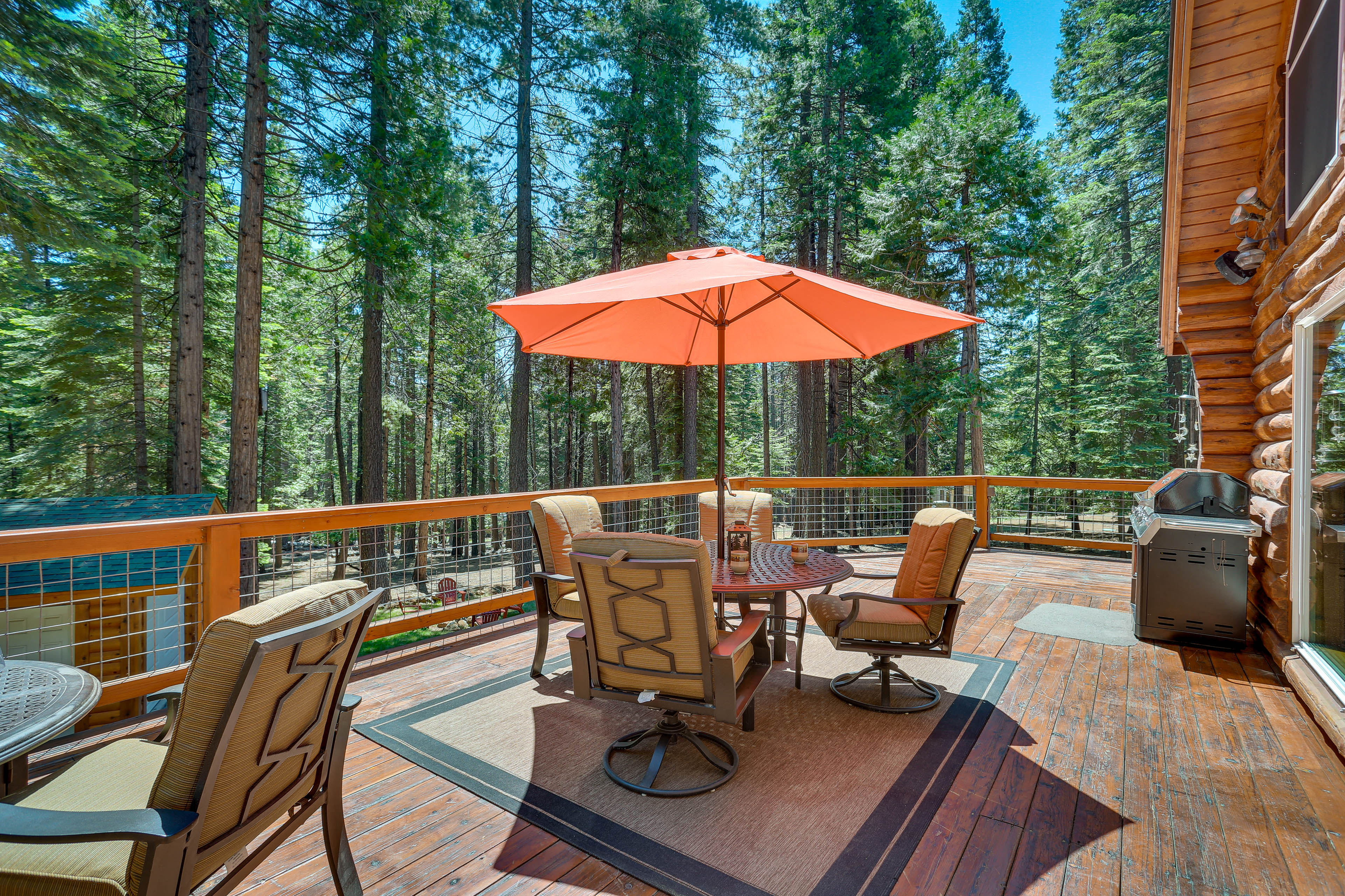 Property Image 1 - Lake Almanor Cabin w/ Deck & Beach Access