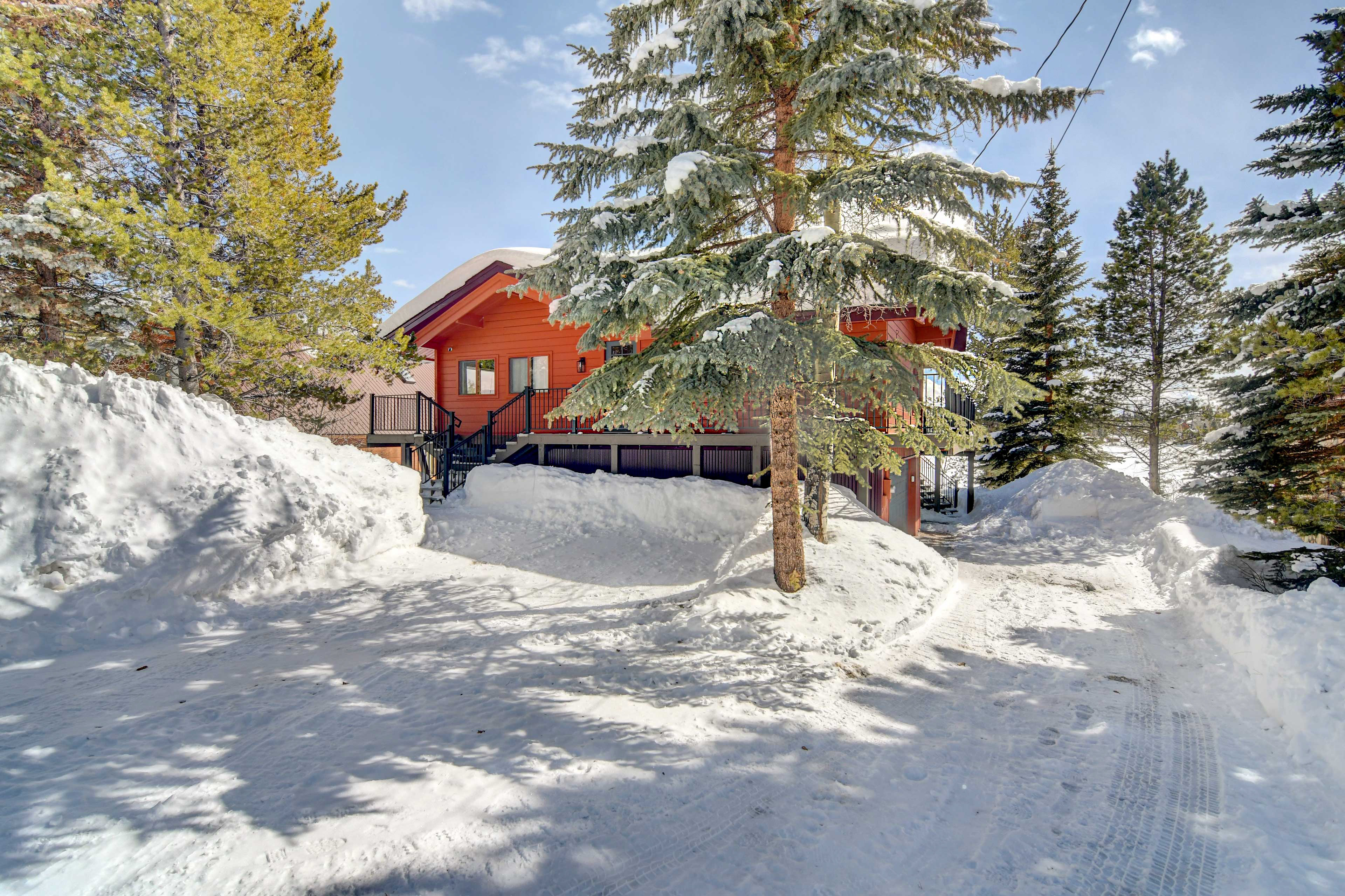 Property Image 1 - Lakefront Rocky Mountain Cabin w/ Wraparound Deck