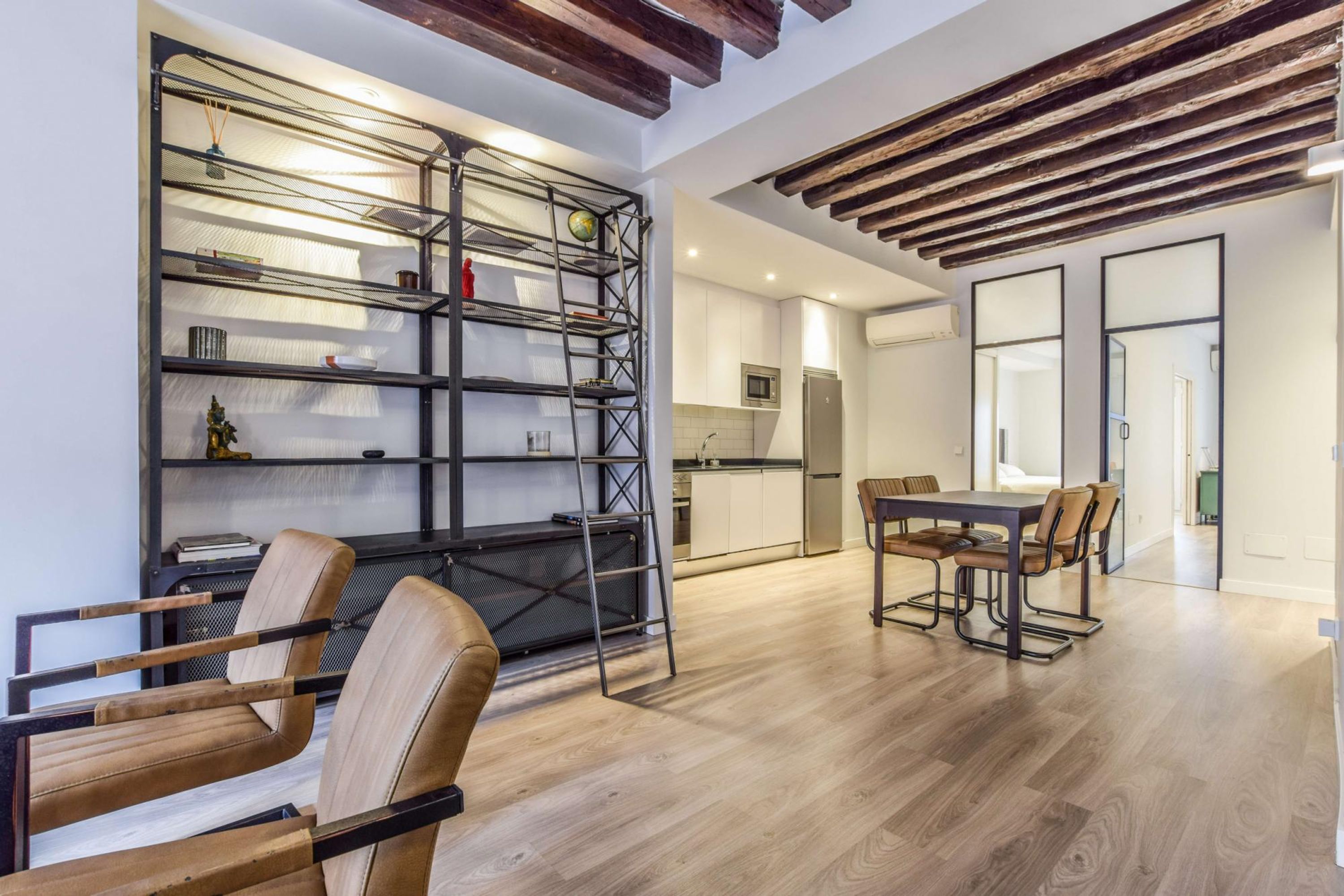 Property Image 1 - SILVA 14 in Madrid with 2 bedrooms and 1 bathrooms