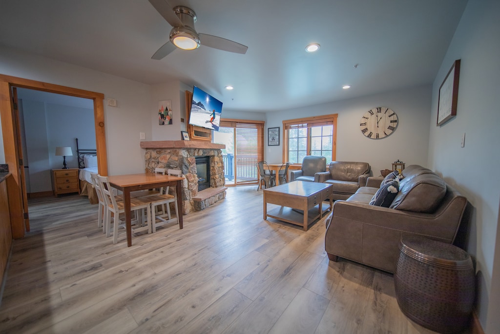 Beautifully remodeled vacation condo!