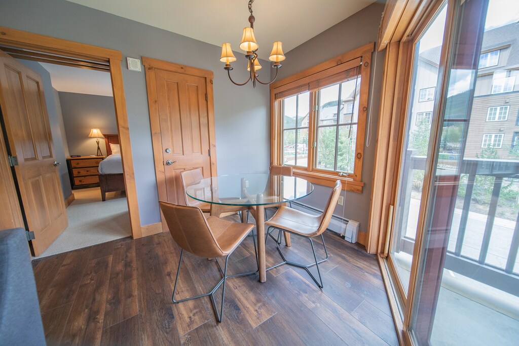 Dine in with a view!