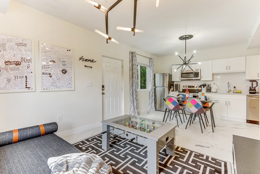 Ample sized unit, perfect for family gatherings