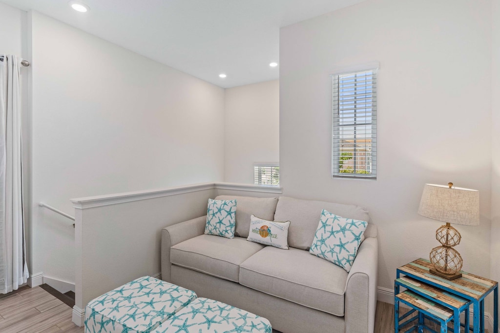 Aerie Retreat: Retreat to our loft area on the 2nd floor and enjoy a cozy haven above it all, providing privacy and comfort for your stay.