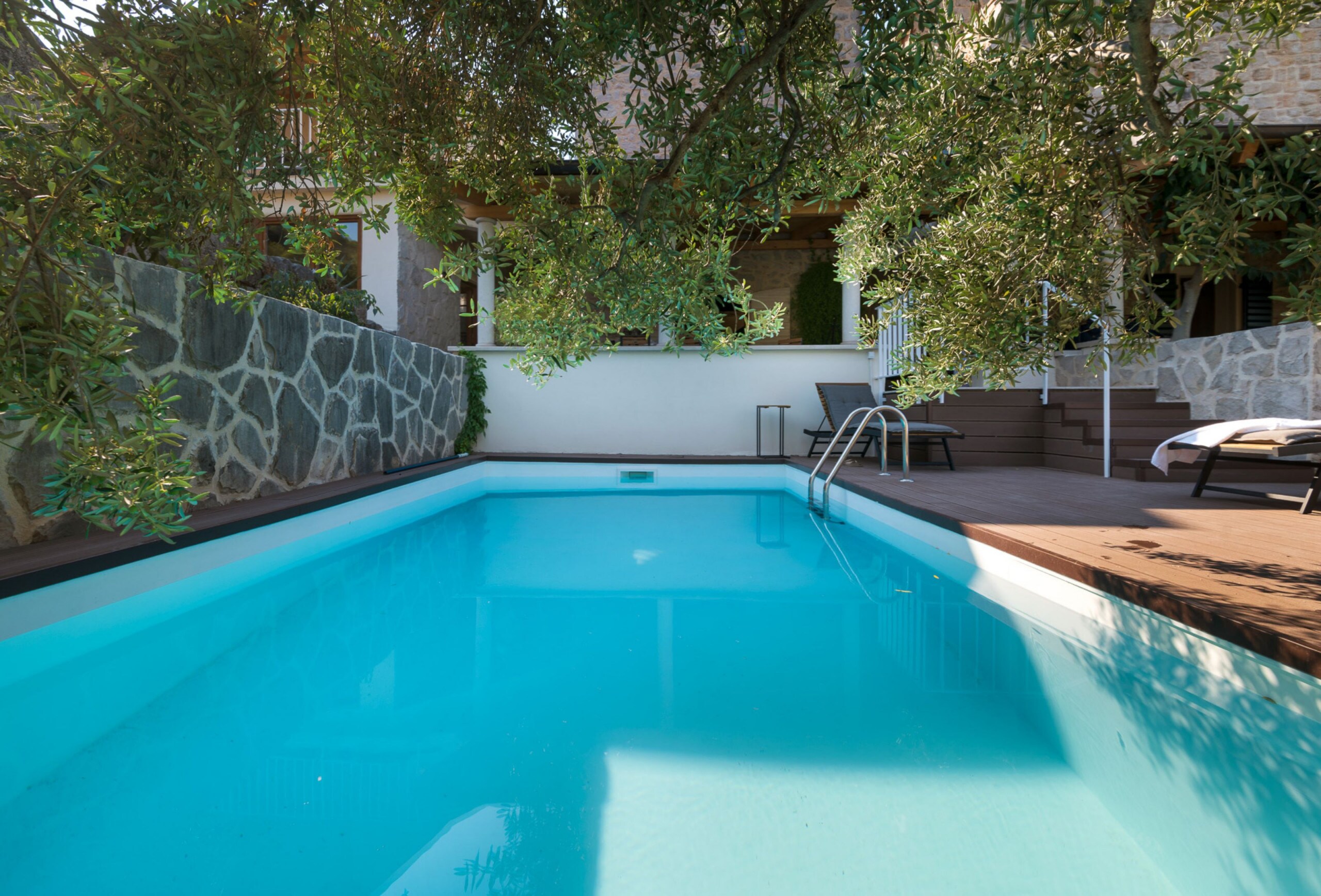 Property Image 2 - Charming stone house villa with pool
