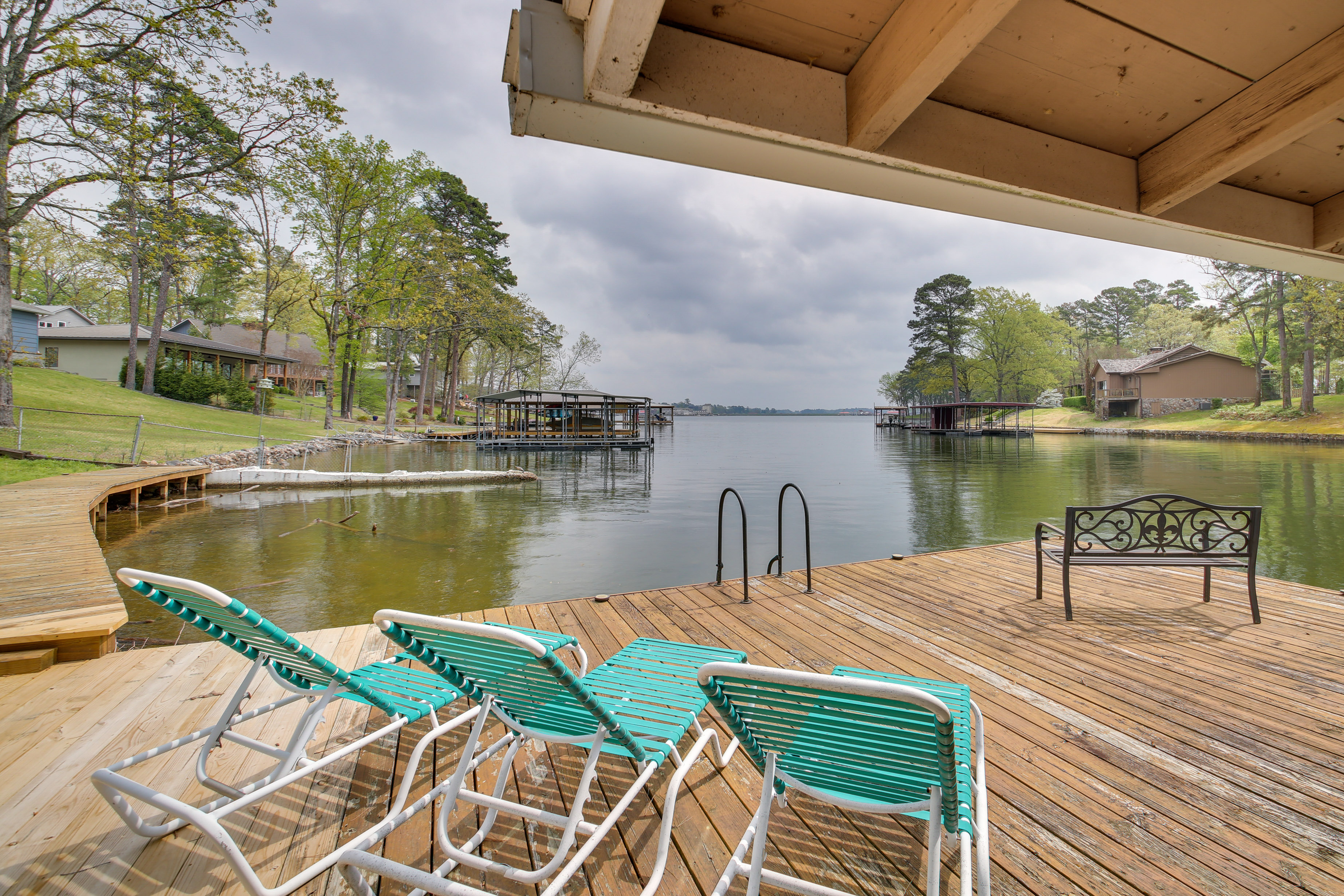 Property Image 1 - Cozy Lake Cabin w/ Dock in Hot Springs Nat’l Park