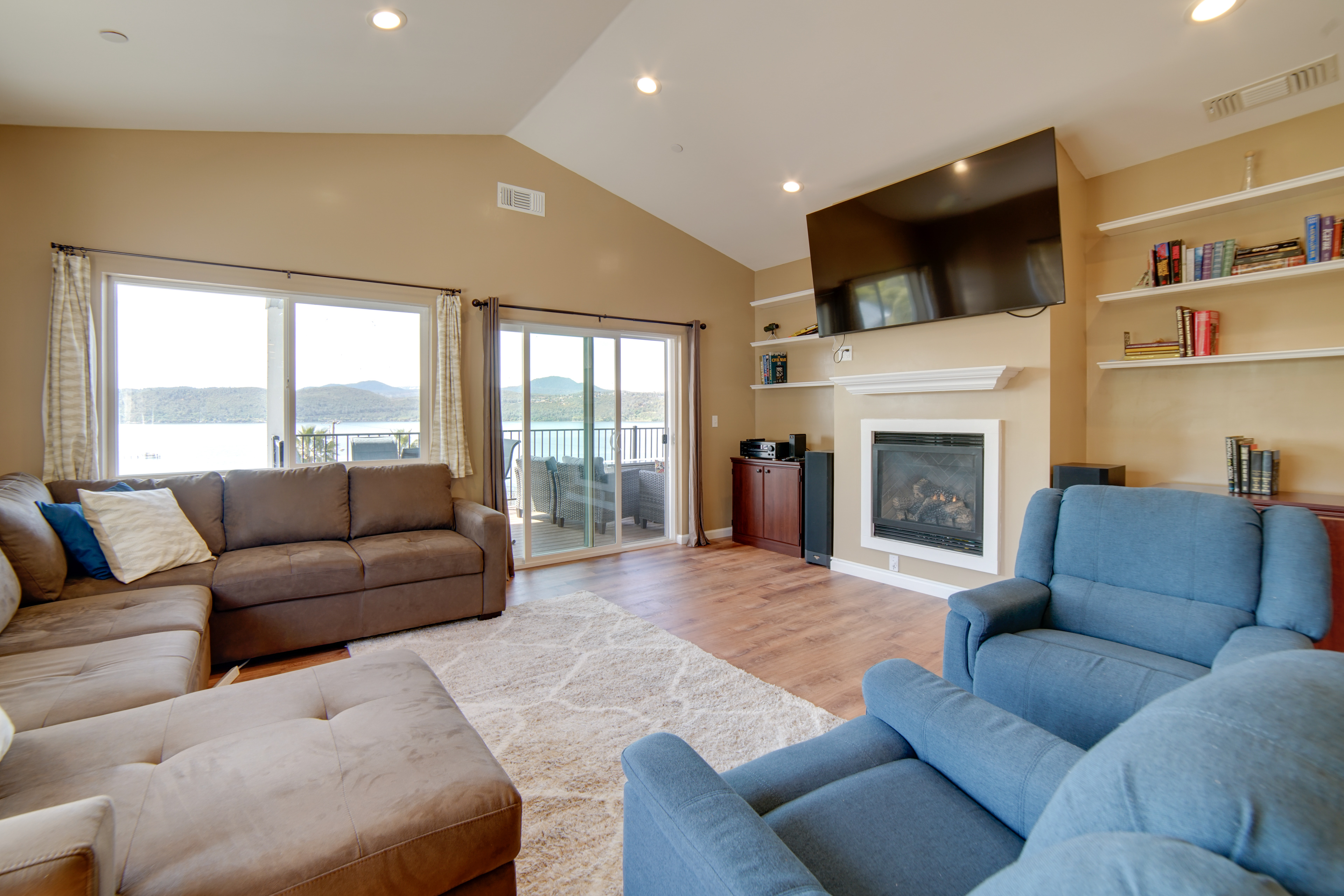 Clearlake Vacation Rental w/ Nearby Lake Access!