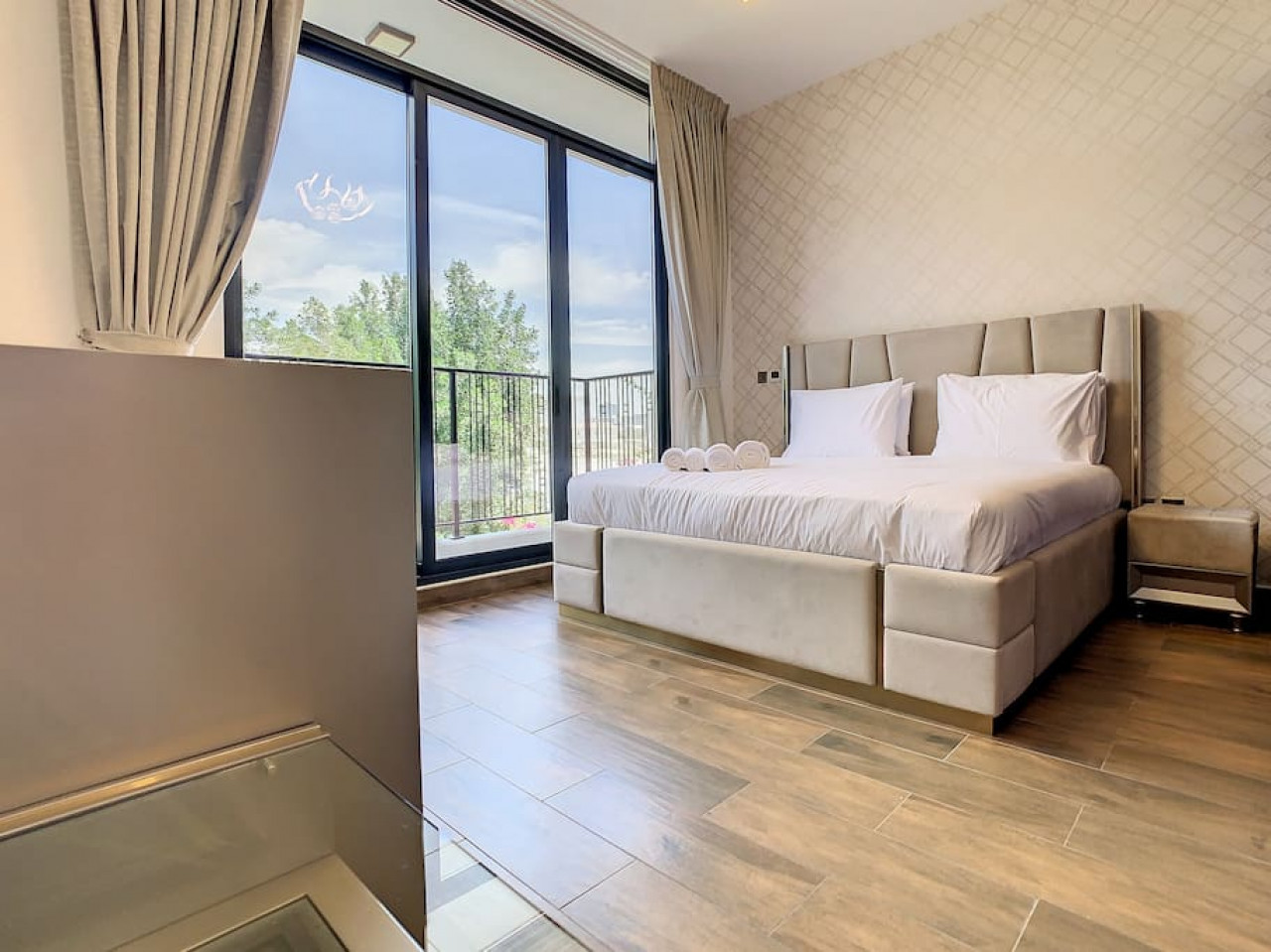 Property Image 2 - Spacious 3 Bedroom + Maids Villa in Motor City