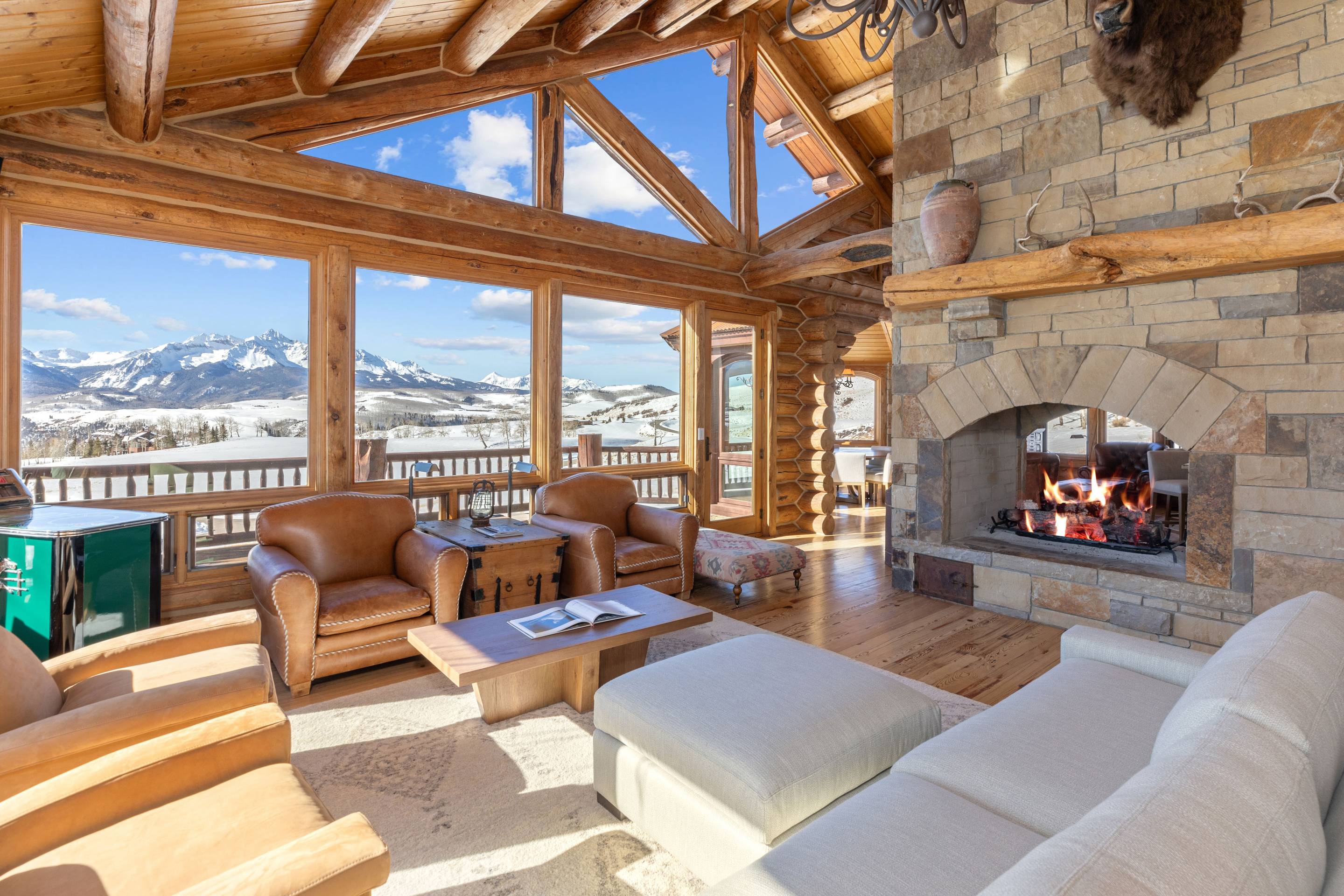 Property Image 1 - Luxury Mtn Log Home, Spacious/Serene/Picturesque w/Private Hot Tub, 2 Masters, 10 min to Telluride