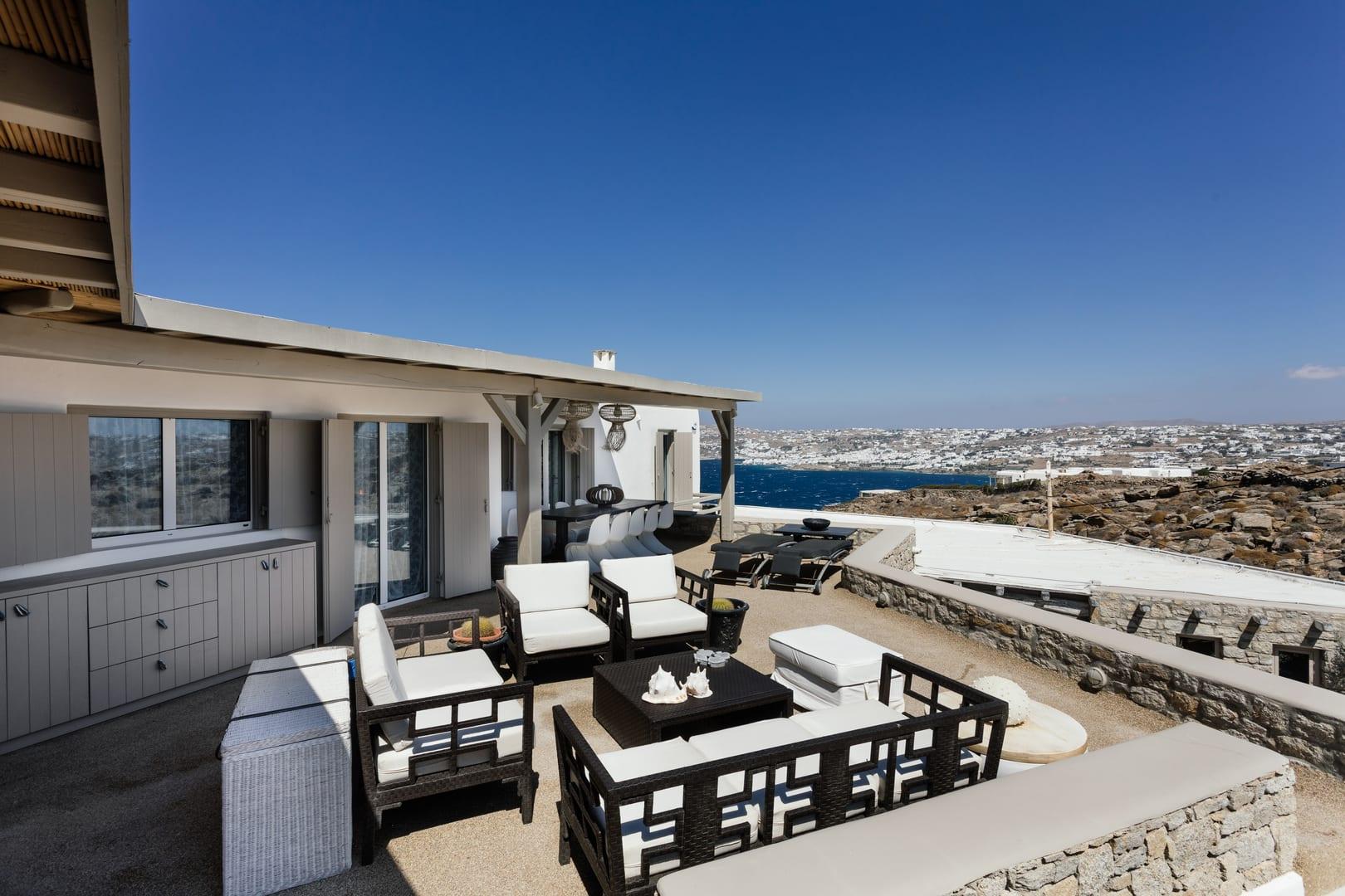 Property Image 2 - STUNNING VILLA WITH BREATHTAKING VIEWS OF MYKONOS