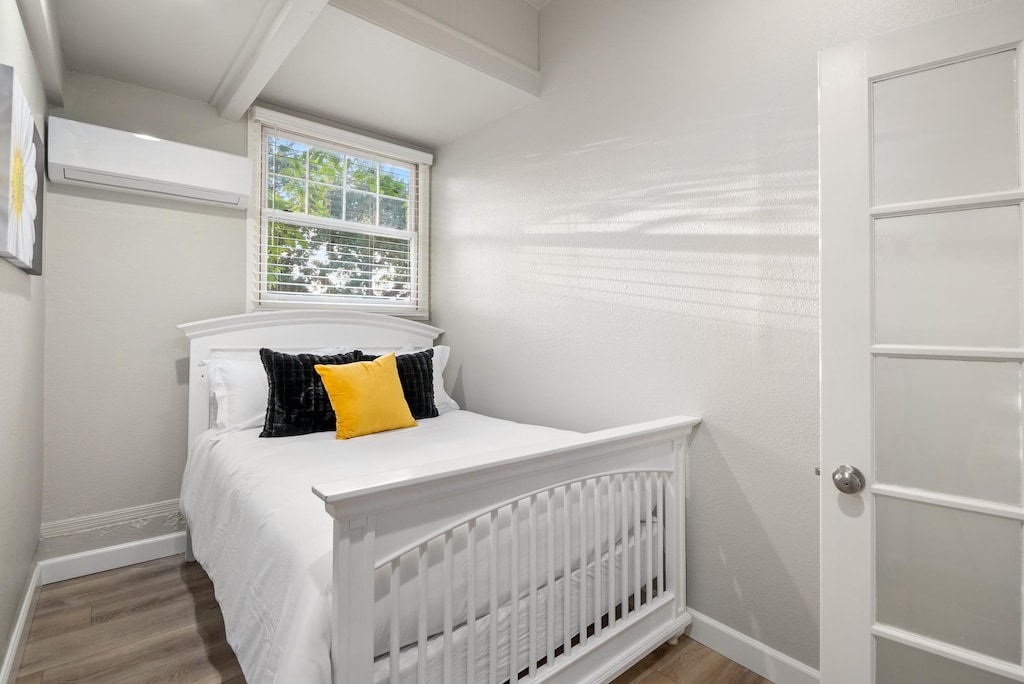 Sixth bedroom features a Full Size bed and it's own ductless air