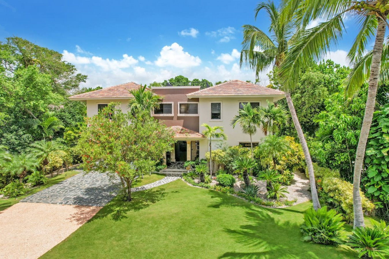 Property Image 1 - Tortuga B54: Lovely home-like villa near beach w/ pool, staff, and golf cart