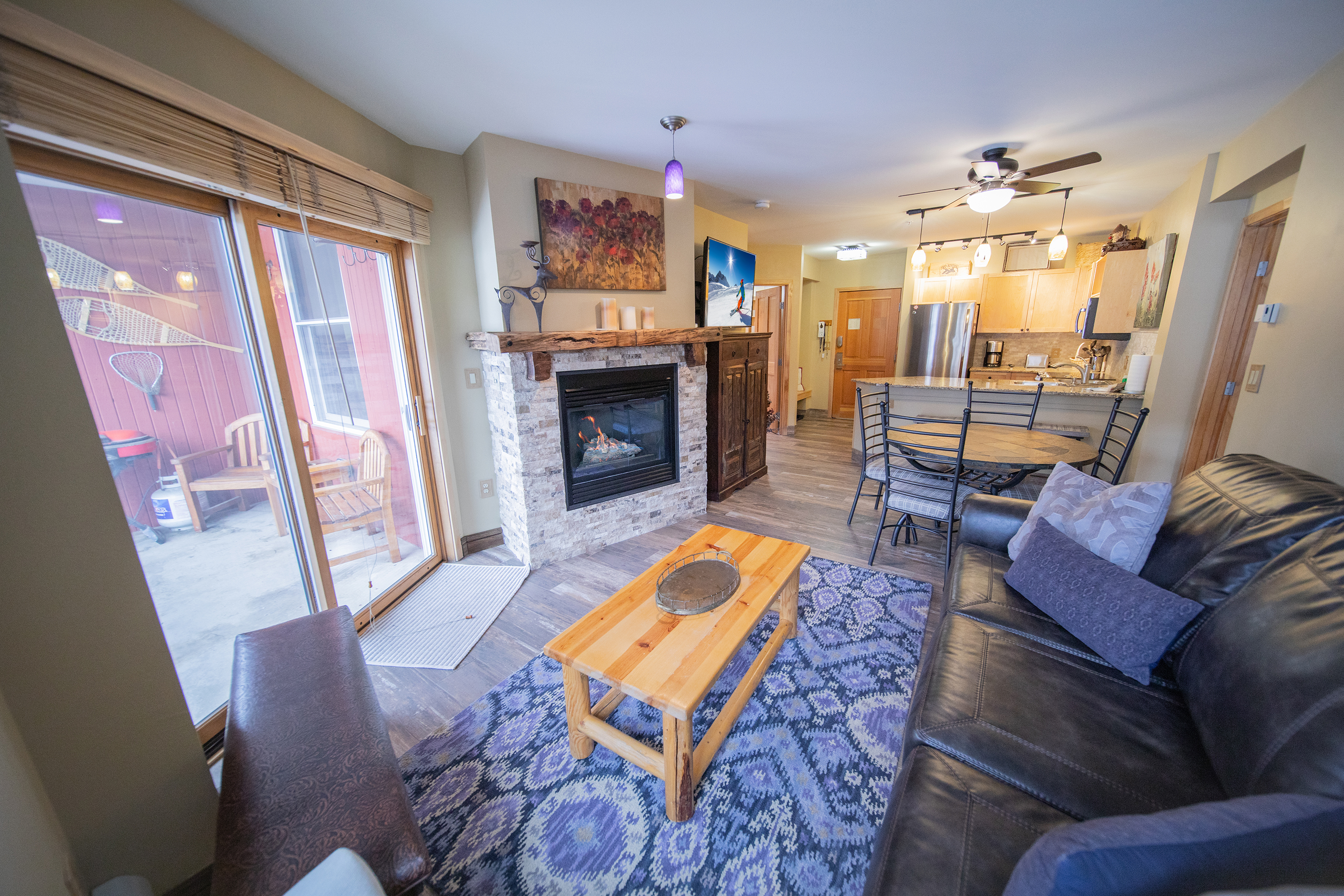 Stylish ski vacation condo in the Village!