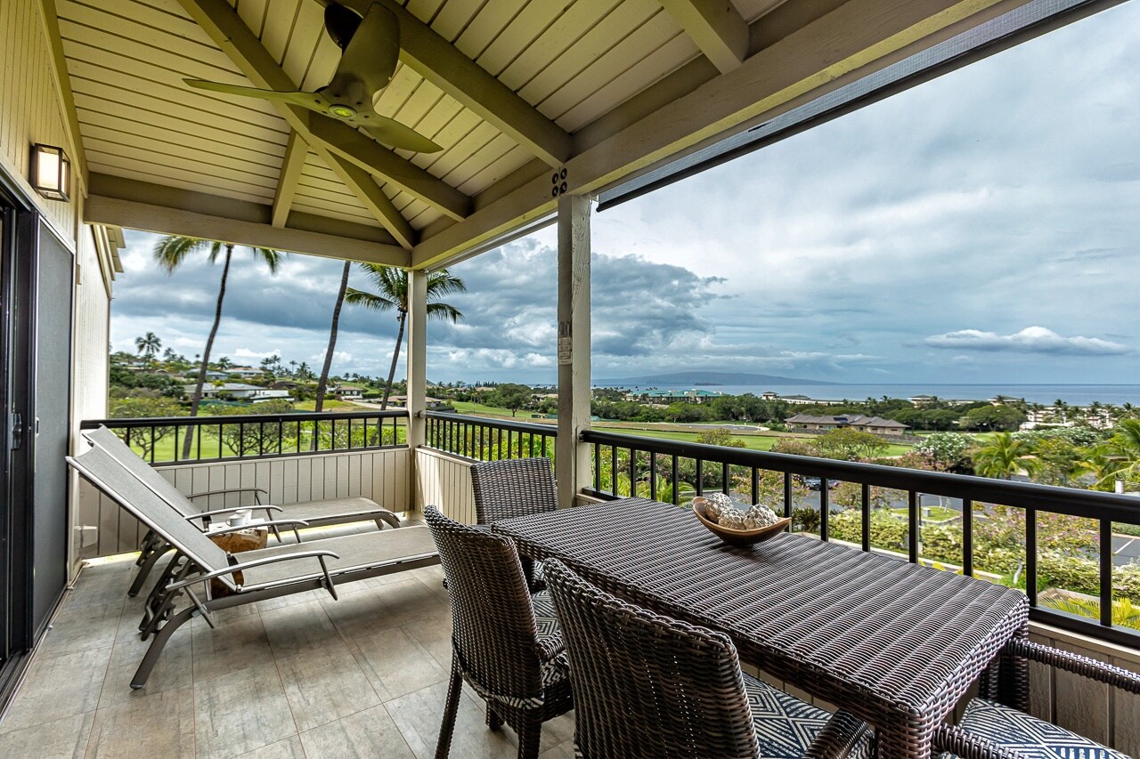 Dining for four and lounging for two on the private lanai.