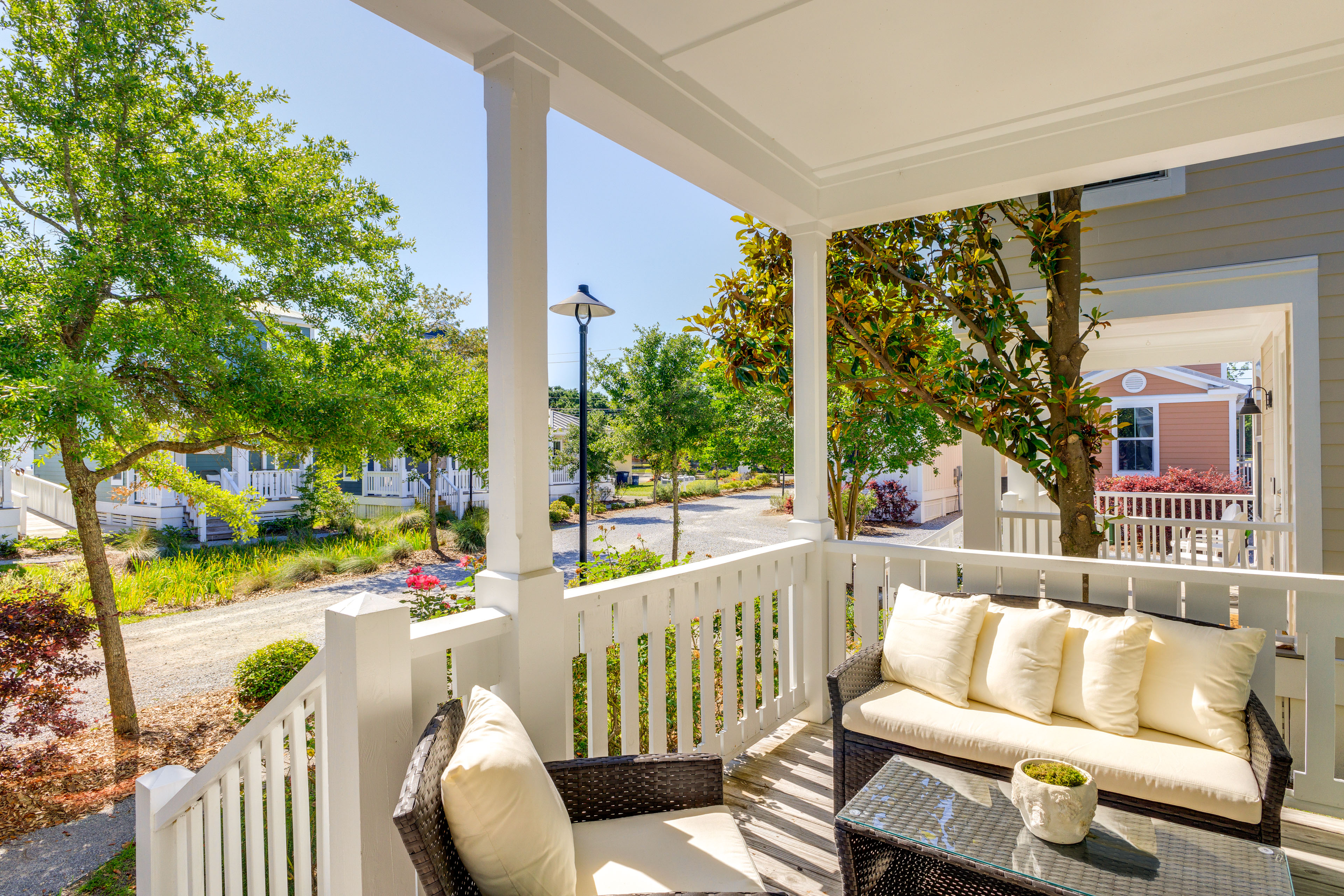 Property Image 1 - Relaxing Beach Cottage in Ocean Springs!