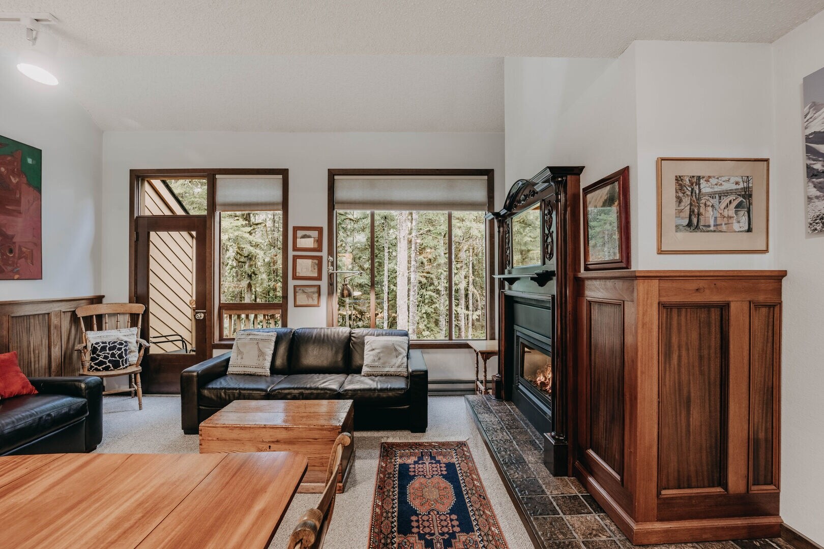 Dining area to living room