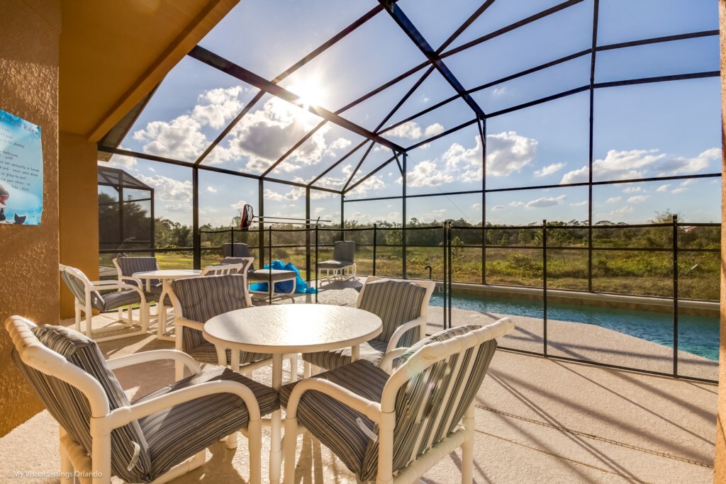 Property Image 1 - Solar heated Pool & Spa family villa (249RD)