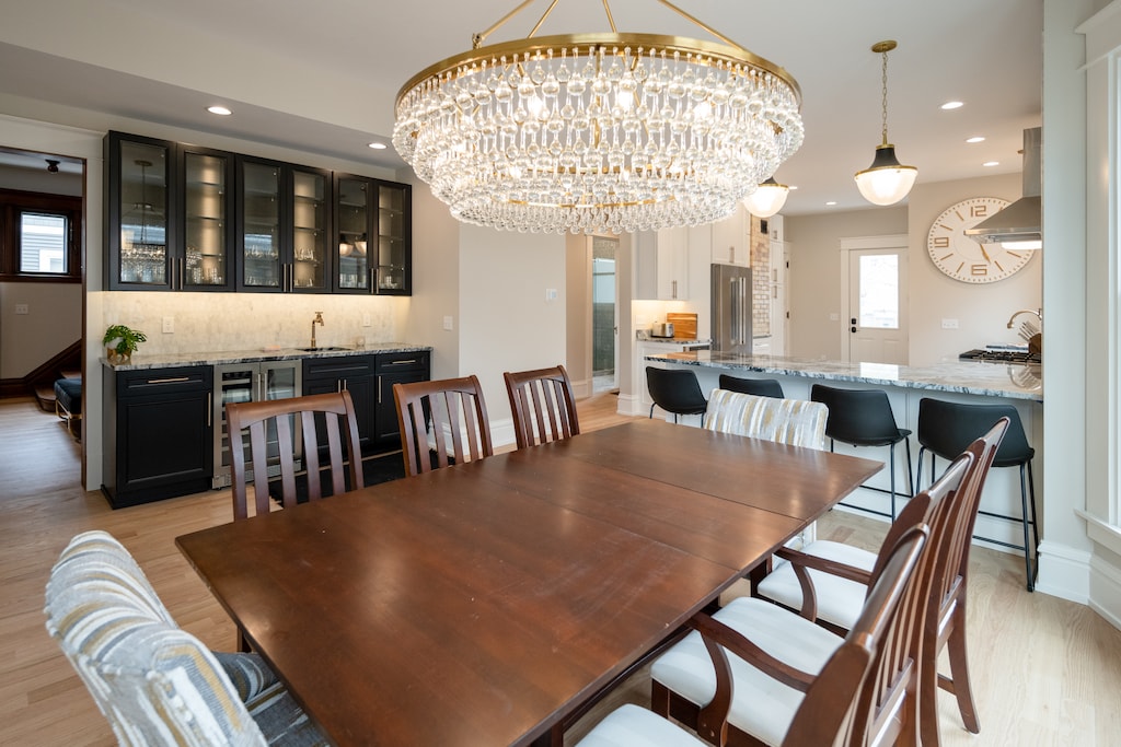 Dinning Area with Seating for 8