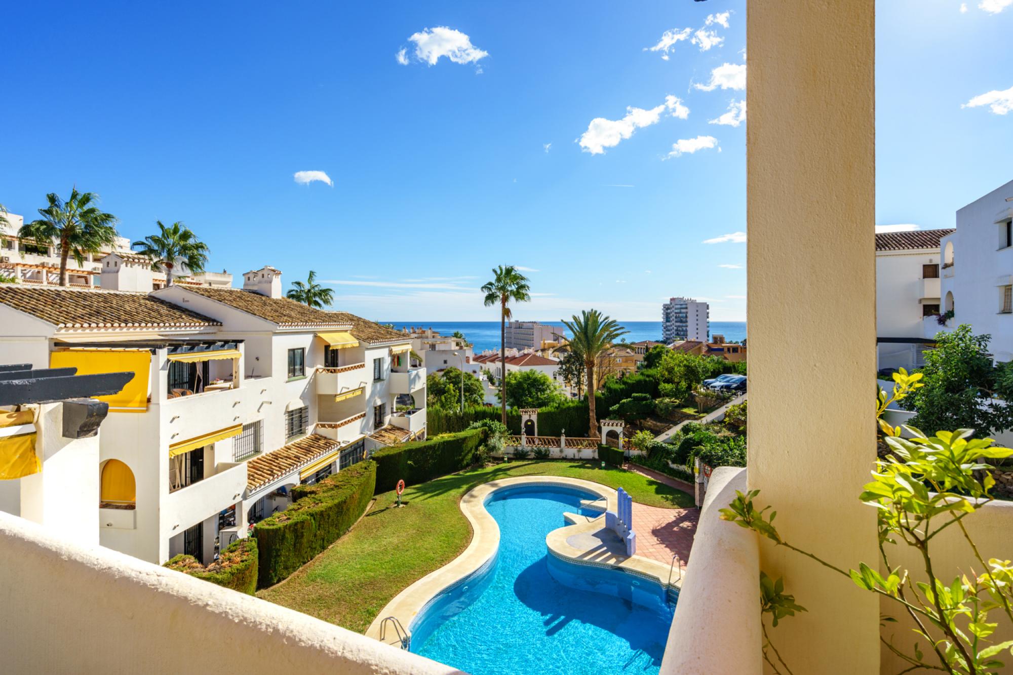 Property Image 1 - Beachclose modern flat in Benalmadena Ref 185