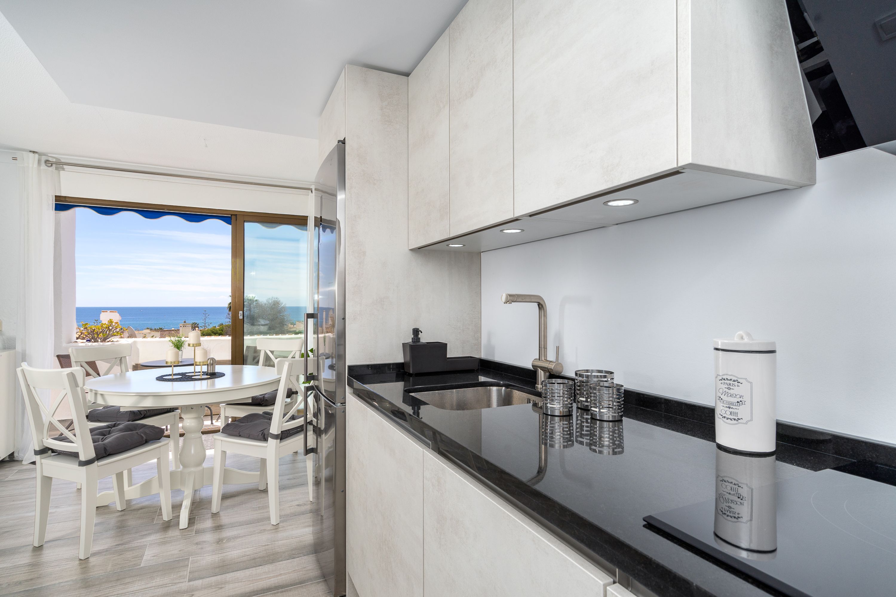 White apartment in La Cala de Mijas Ref 54