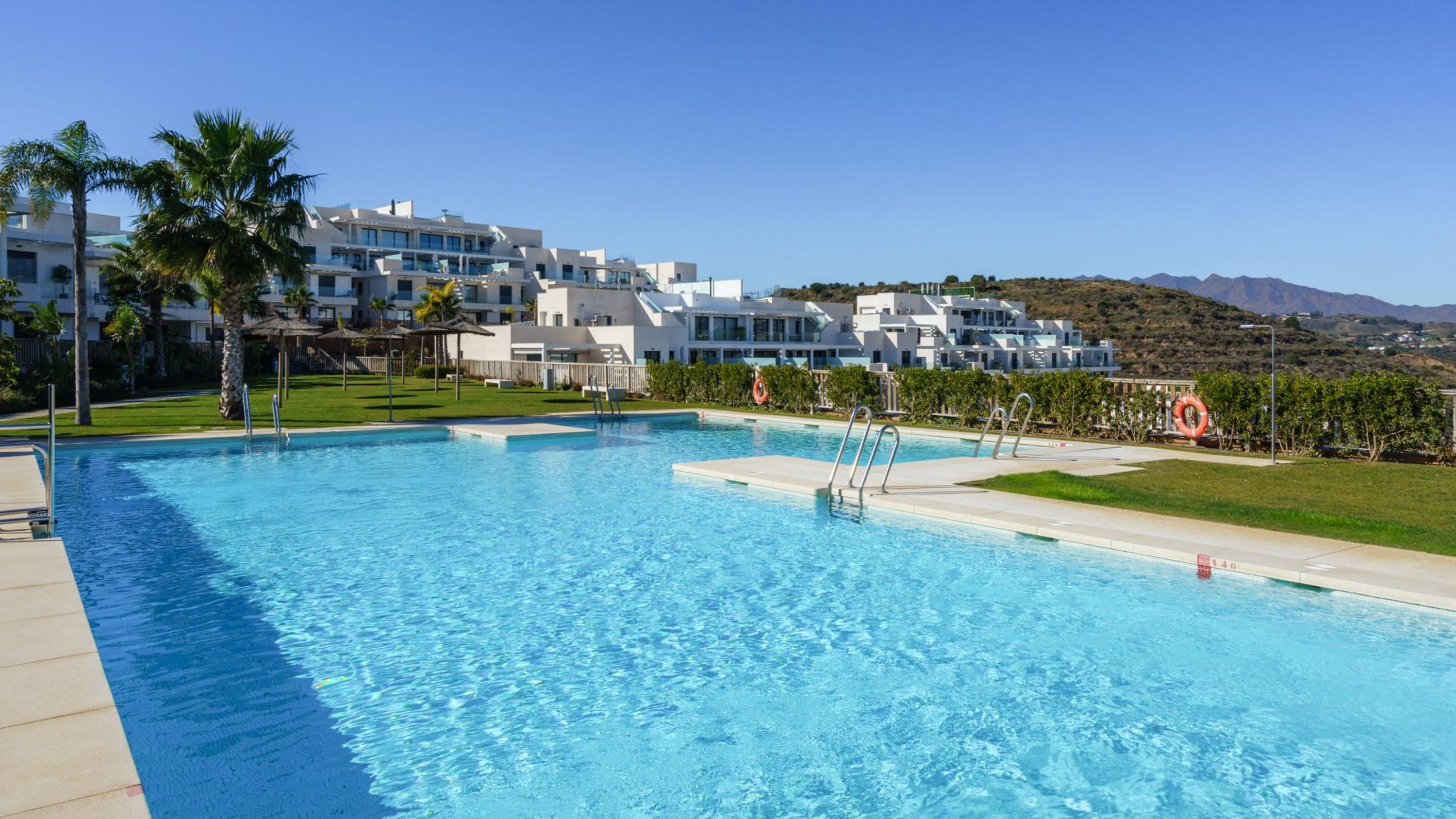 Property Image 1 - Panoramic terrace with pool in La Cala Ref 192