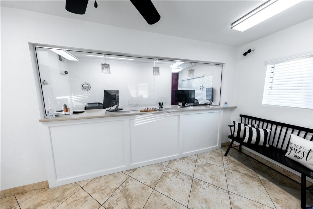 Scottsdale's premium short term getaway, Fully furnished 1 bedroom homes, FREE Golf, cable, utilities, Wi-Fi, parking, pool, and bike trails- Unit 222 Scottsdale's premium short term getaway, Fully furnished 1 bedroom homes, FREE Golf, cable, utilities, Wi-Fi, parking, pool, and bike trails- Unit 222