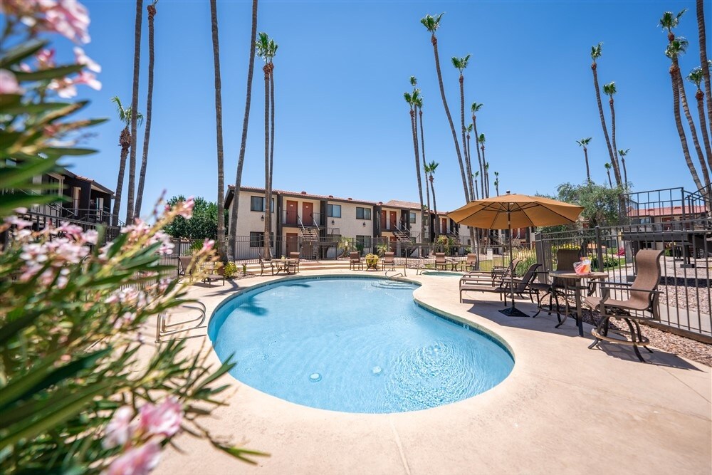 Property Image 2 - Scottsdale’s premium short term getaway, Fully furnished 1 bedroom homes, FREE Golf, cable, utilities, Wi-